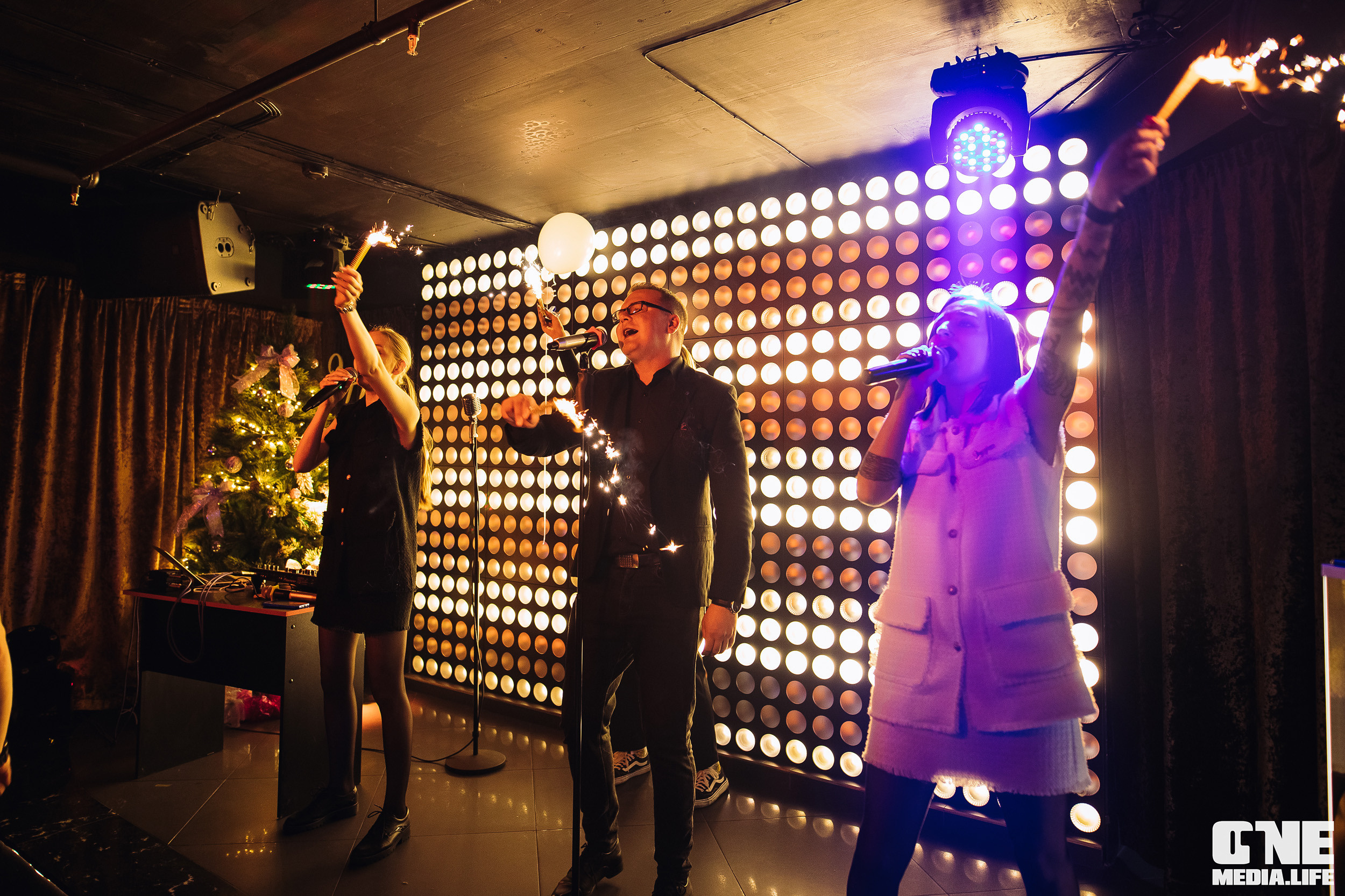 Фоторепортаж из караоке-клуба Эйфория. One Media Life: фоторепортажи, фотоотчеты с мероприятий и заведений