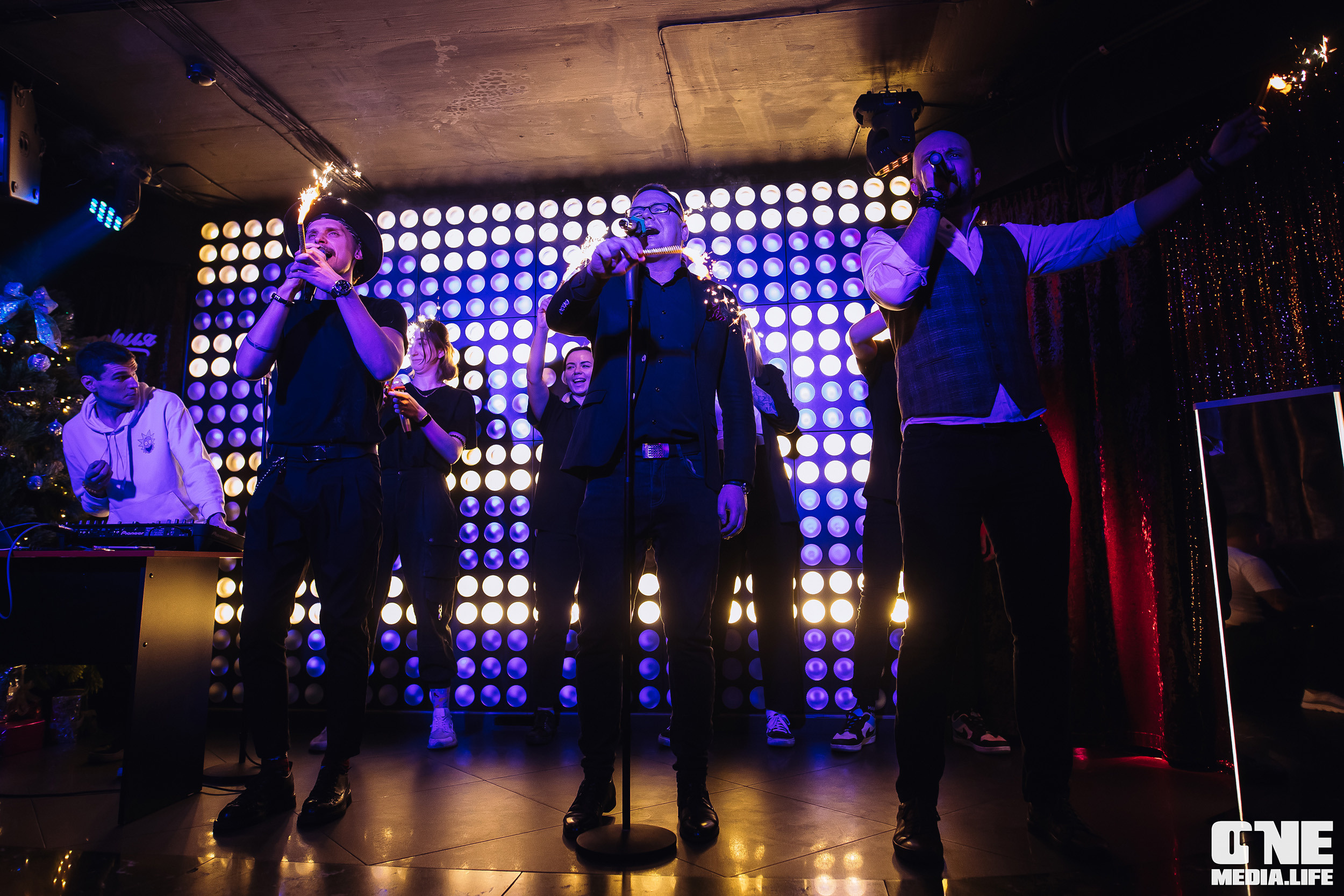 Фоторепортаж из караоке-клуба Эйфория. One Media Life: фоторепортажи, фотоотчеты с мероприятий и заведений