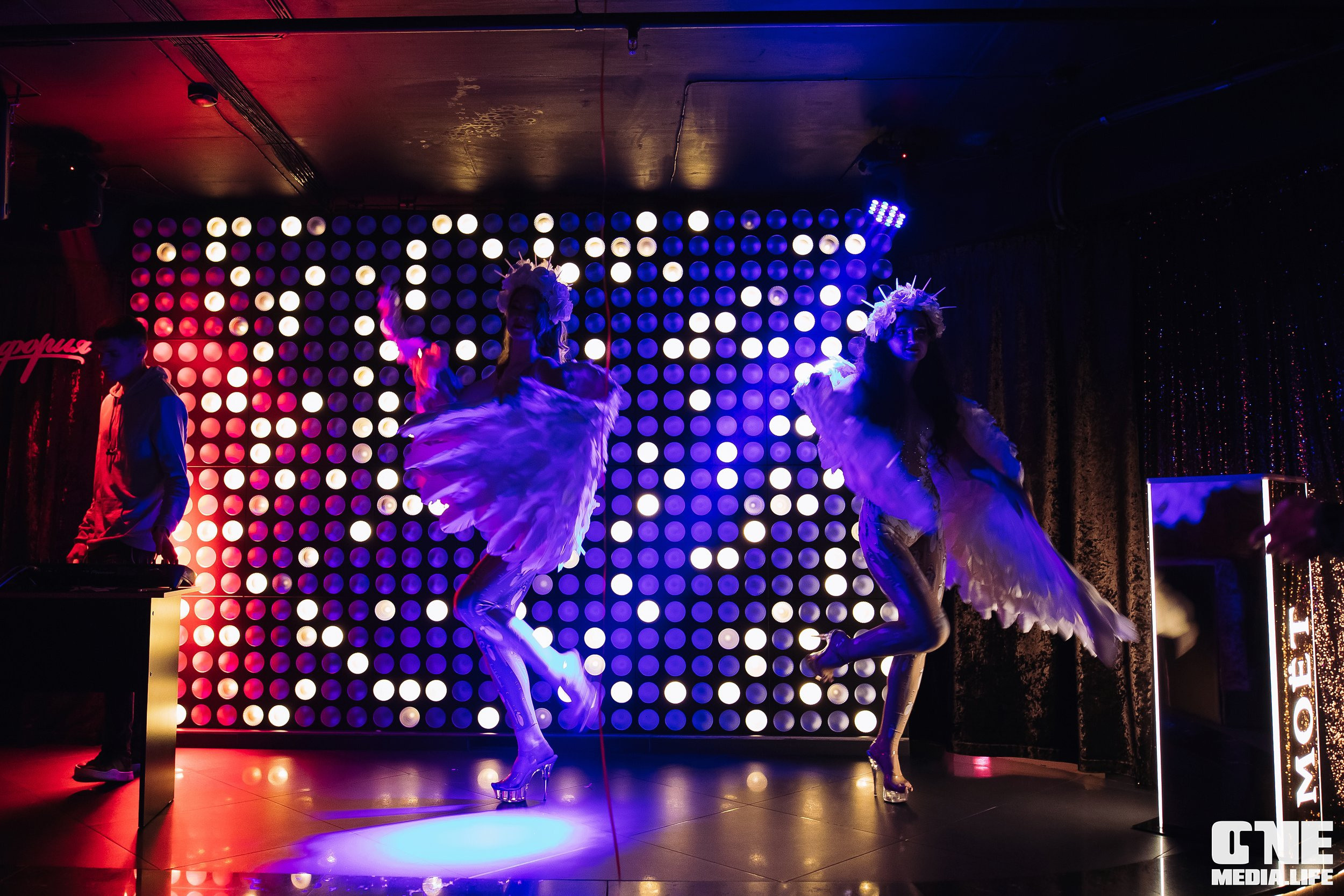 Фоторепортаж из караоке-клубе Эйфория. One Media Life: фоторепортажи, фотоотчеты с мероприятий и заведений