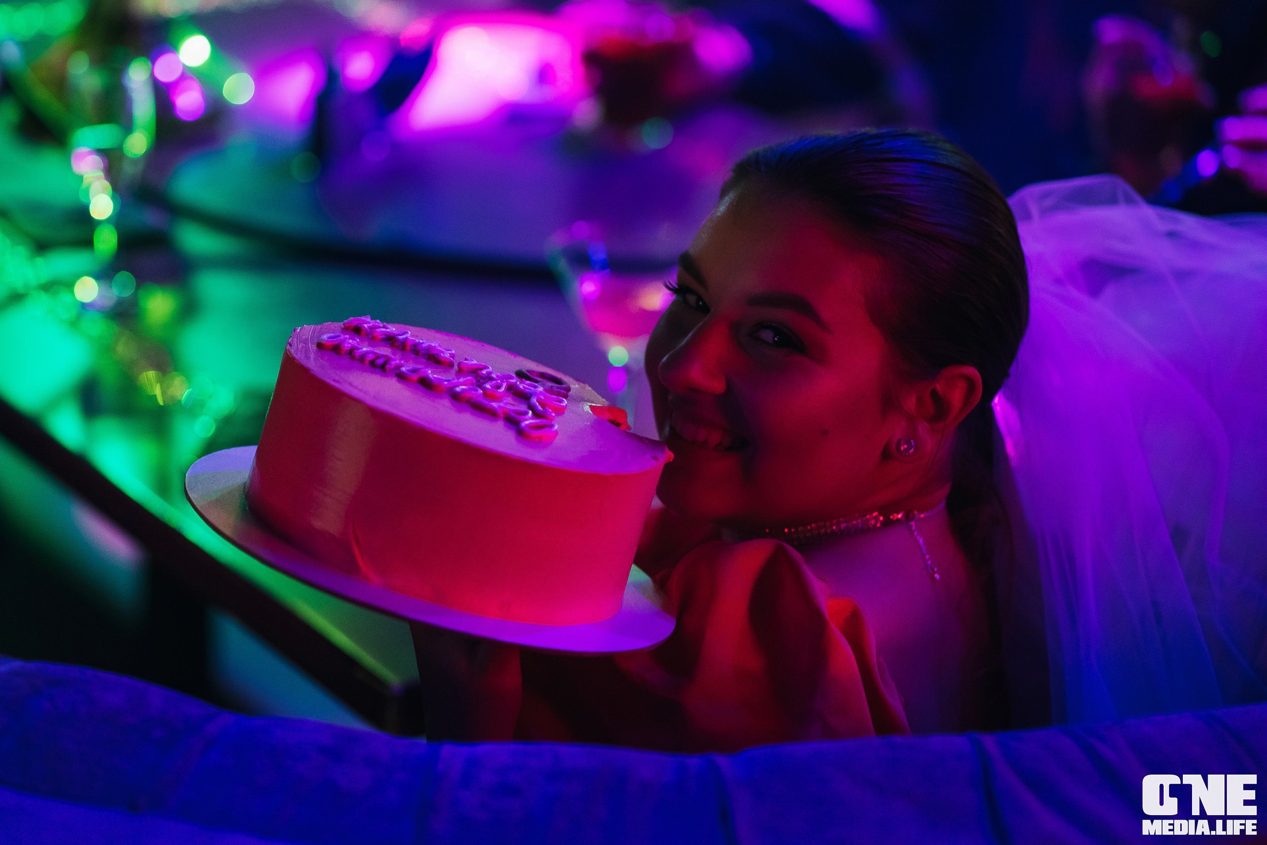 Фоторепортаж из караоке-клуба Эйфория. One Media Life: фоторепортажи, фотоотчеты с мероприятий и заведений