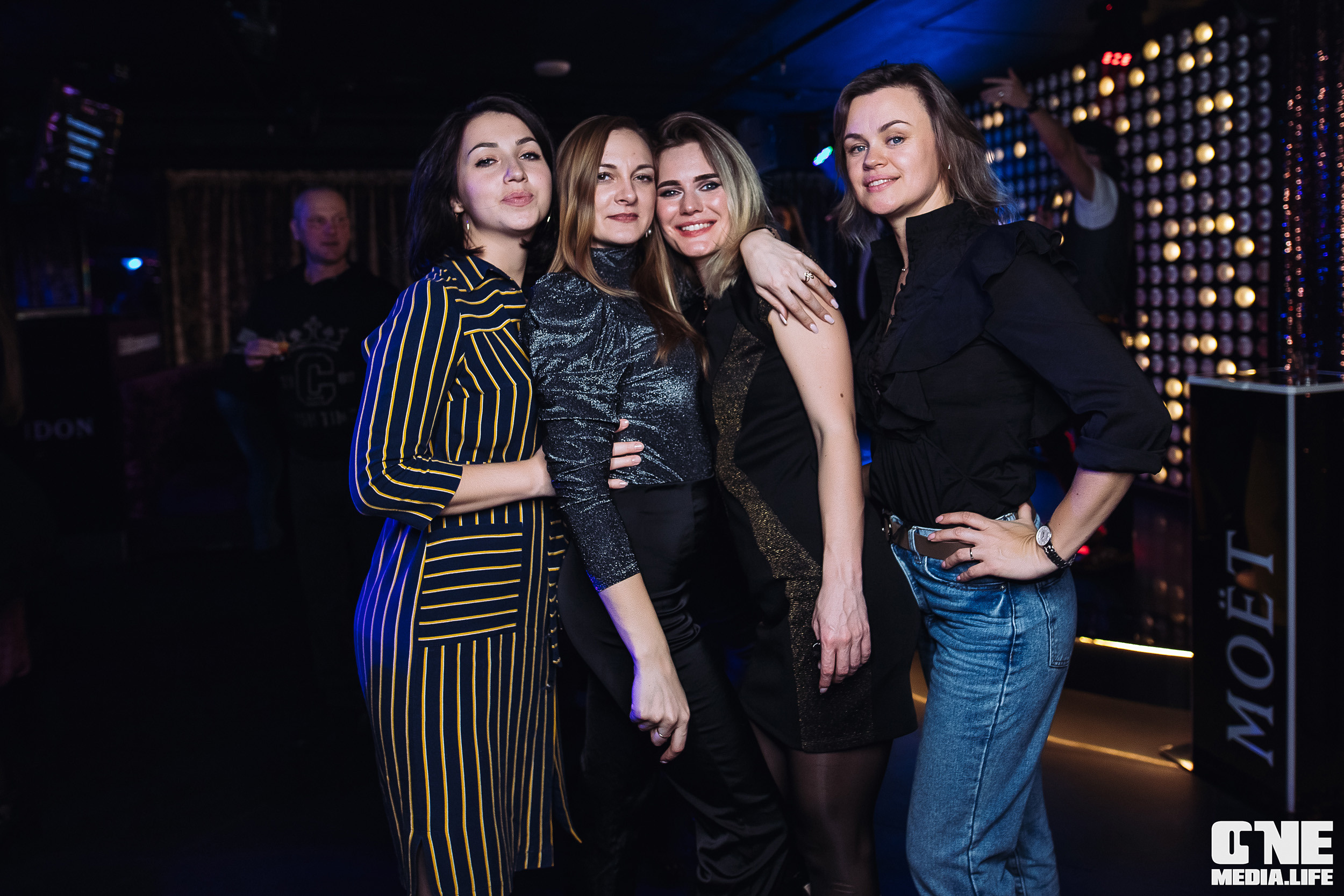 Фоторепортаж из караоке-клуба Эйфория. One Media Life: фоторепортажи, фотоотчеты с мероприятий и заведений