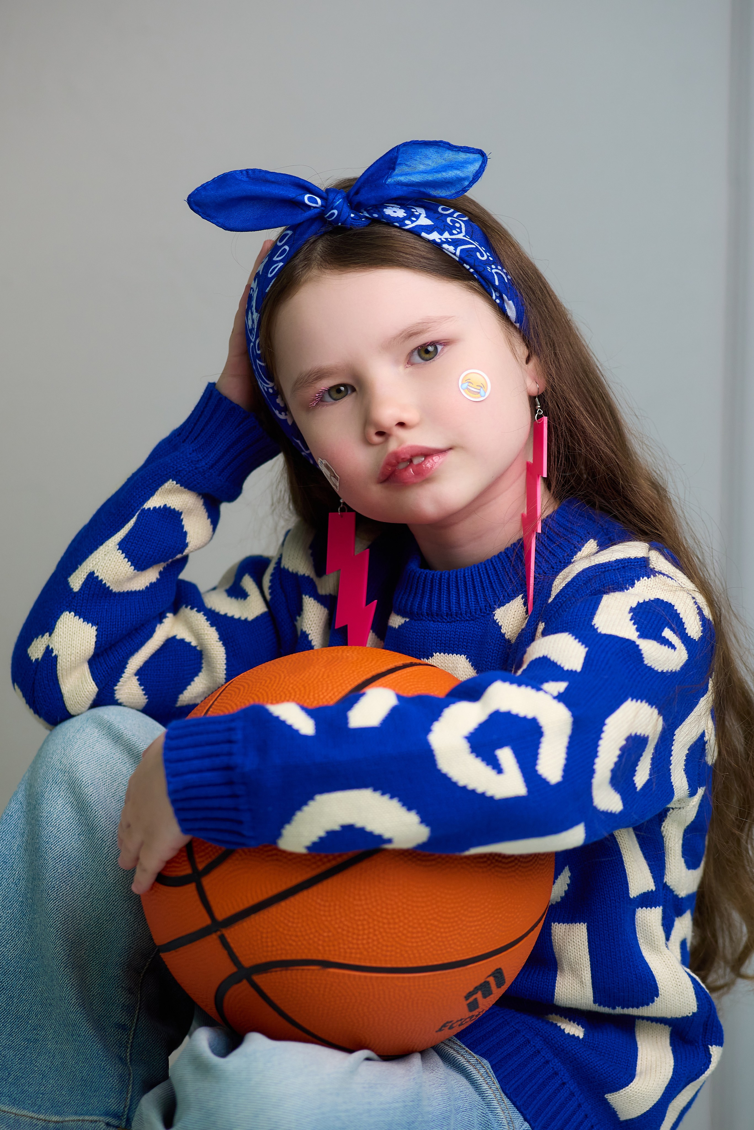 Фэшн съёмка - девочка с мячом - портфолио