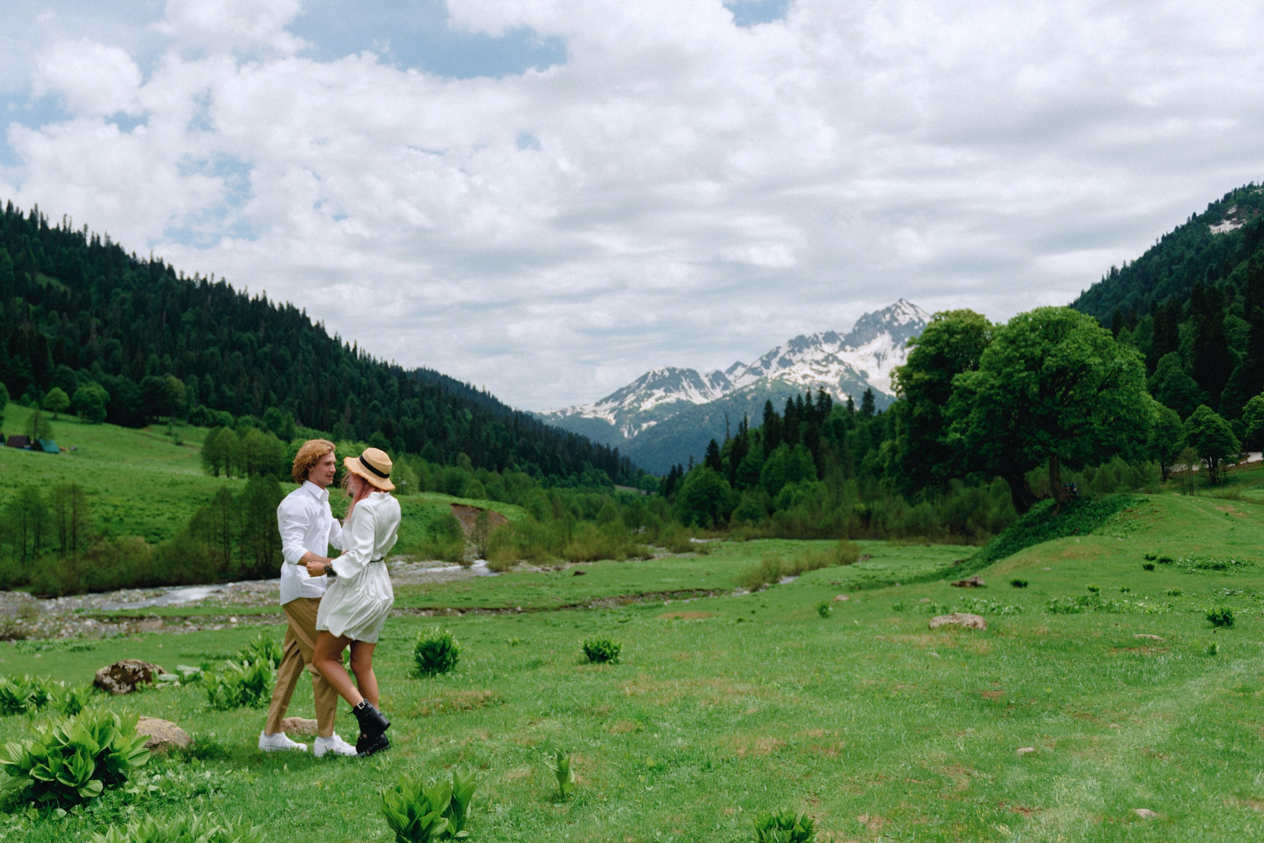 Alpine meadows phototour|The Italian Dolomites Love Story photoshoot. Fedor Lemeshko — Destination Wedding and Family Lifestyle photographer