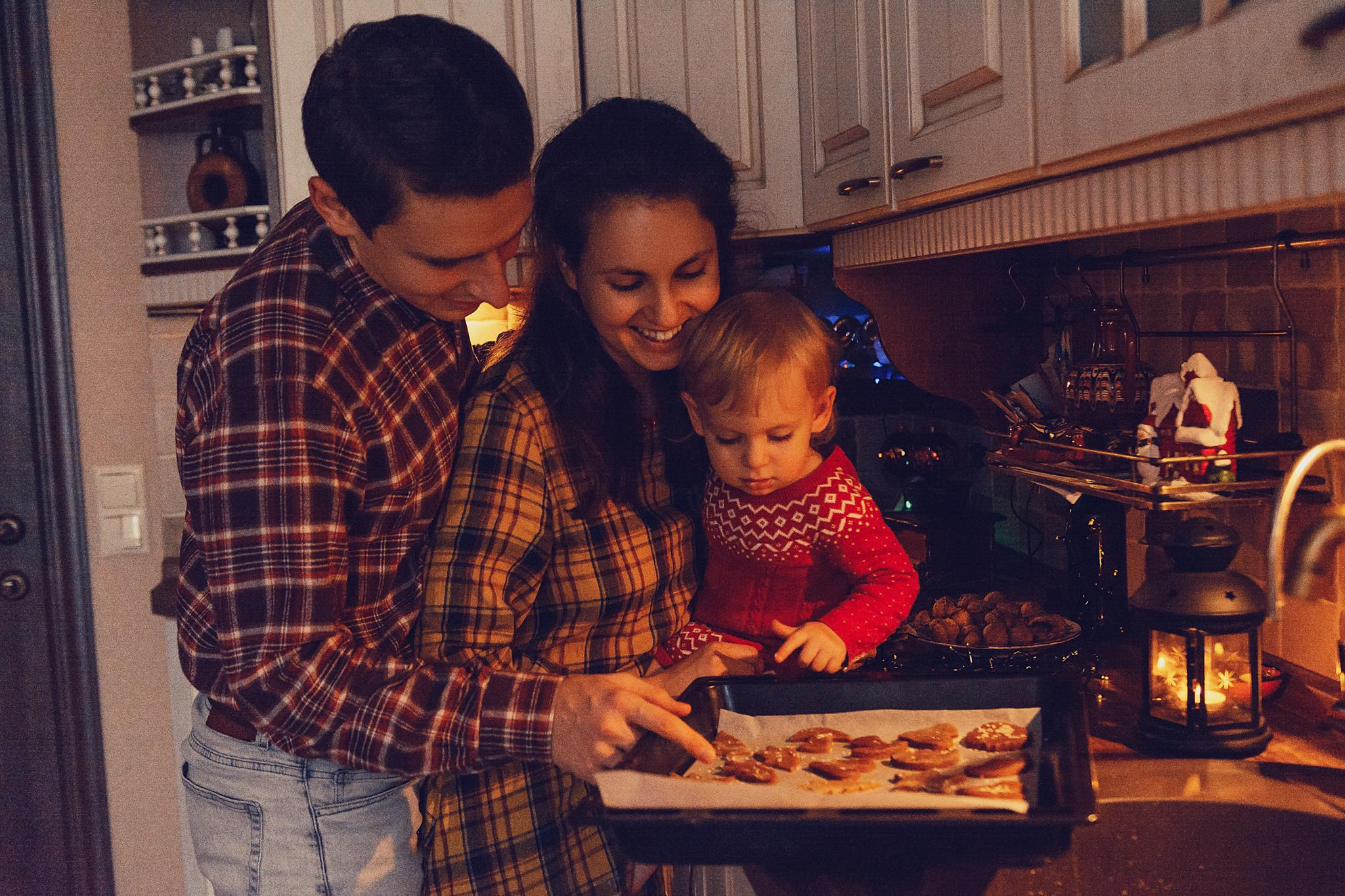 Новогодняя уютная фотосессия с печеньками. Семейный фотограф. Lifestyle. Москва. Анастасия Михайлова