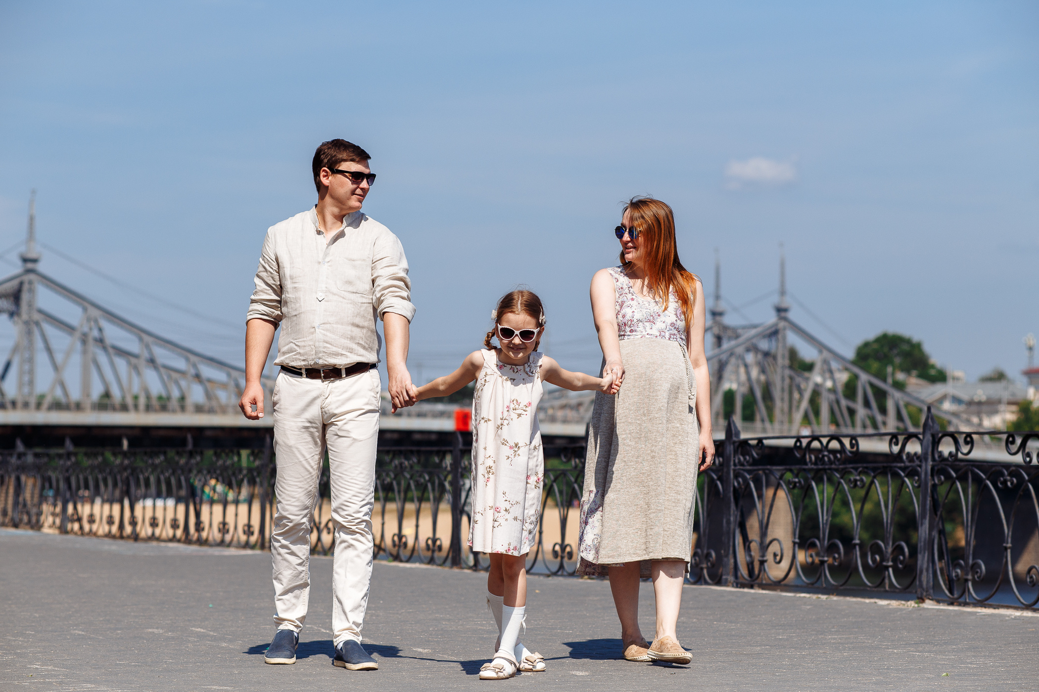 Семейная прогулка по городу. Свадебный и семейный фотограф в Твери, Москве, Санкт-Петербурге