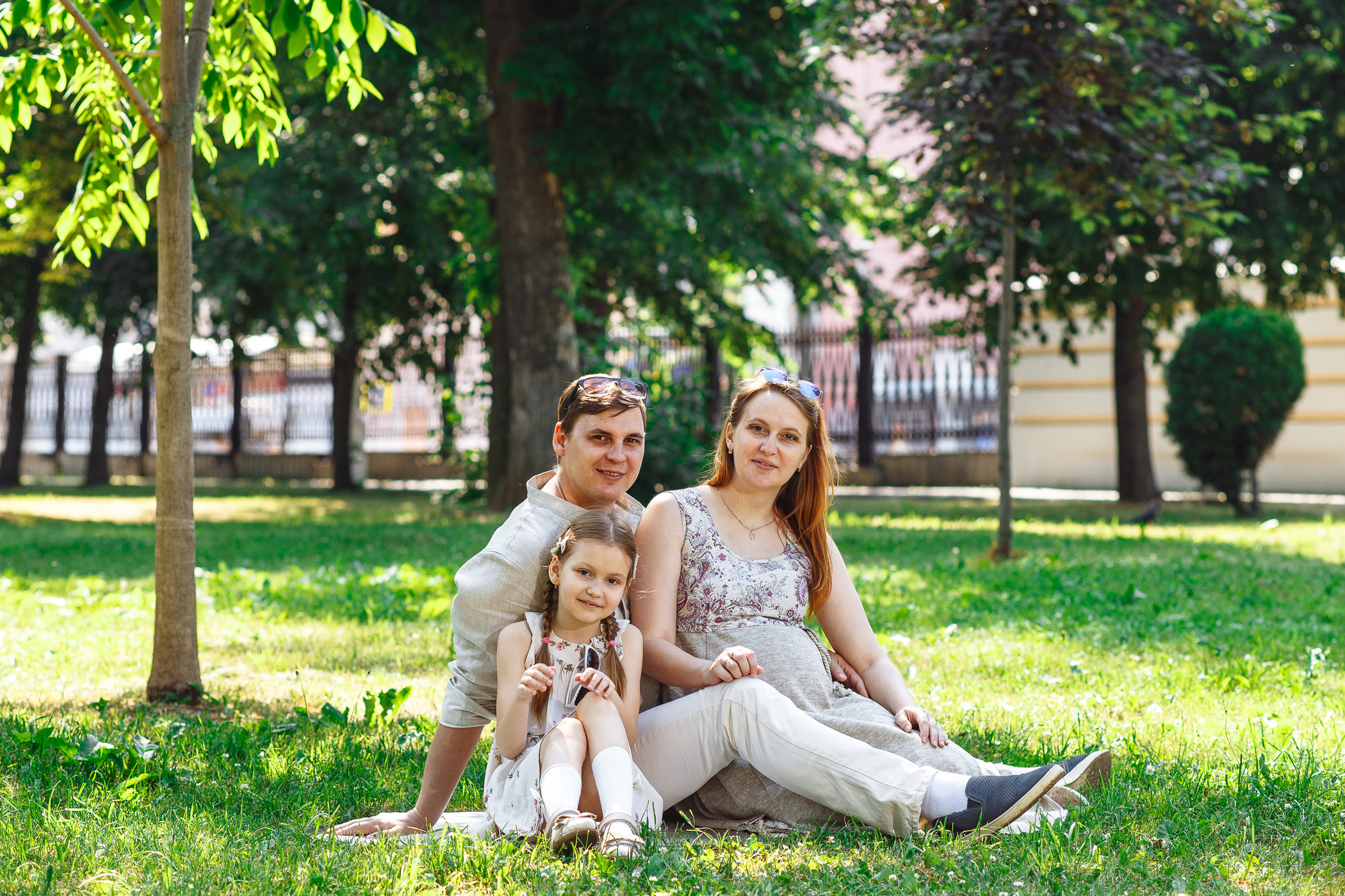 Семейная прогулка по городу. Свадебный и семейный фотограф в Твери, Москве, Санкт-Петербурге