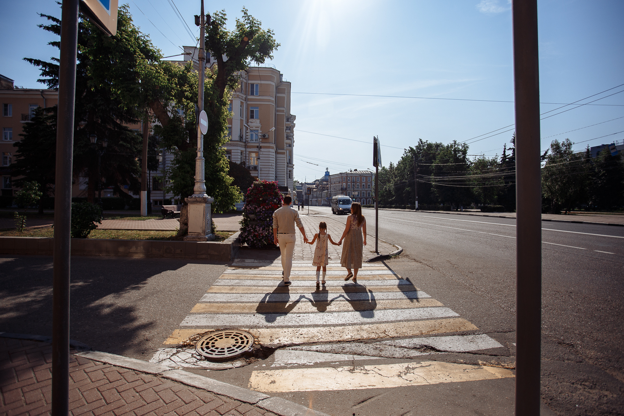 Семейная прогулка по городу. Свадебный и семейный фотограф в Твери, Москве, Санкт-Петербурге