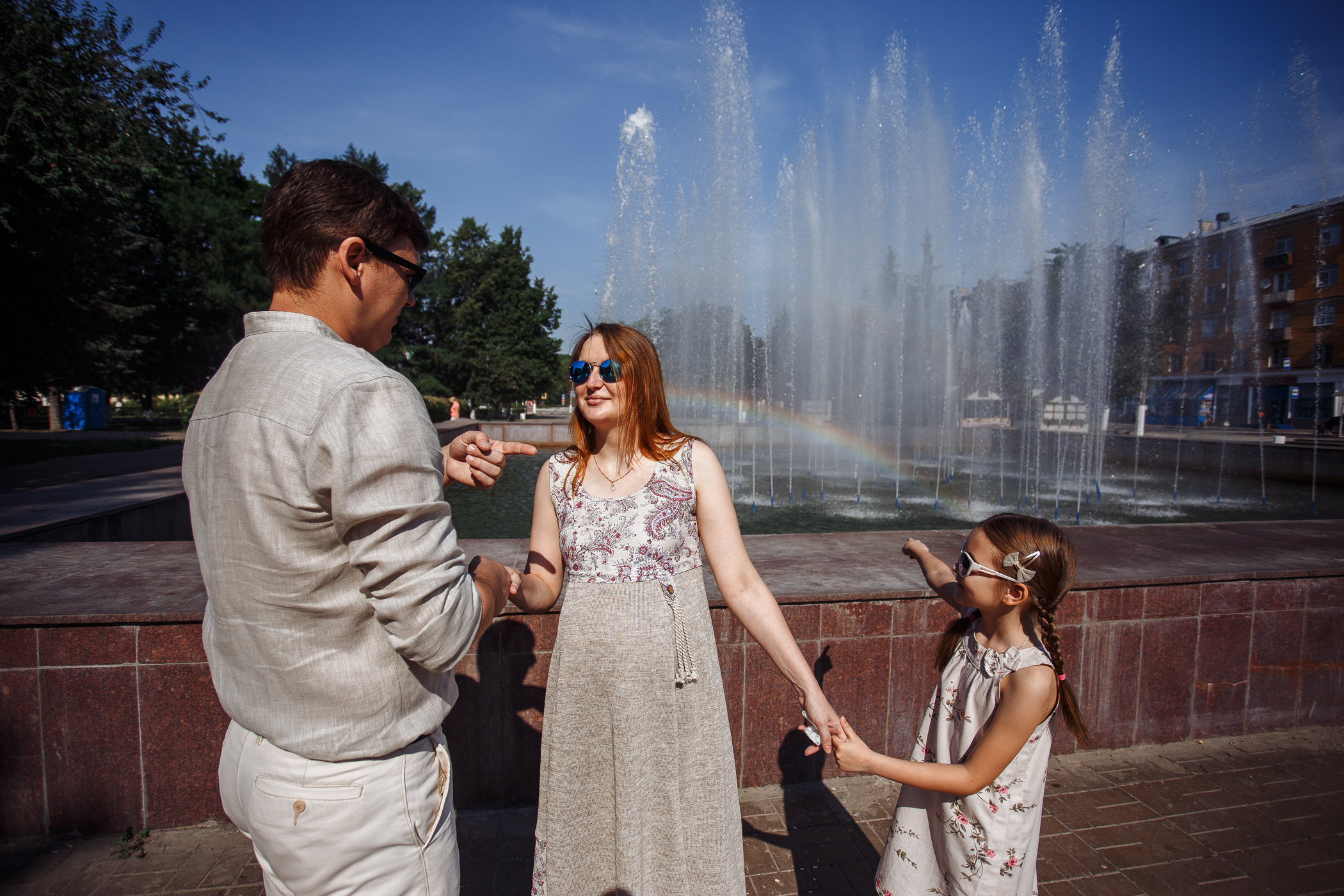 Семейная прогулка по городу. Свадебный и семейный фотограф в Твери, Москве, Санкт-Петербурге