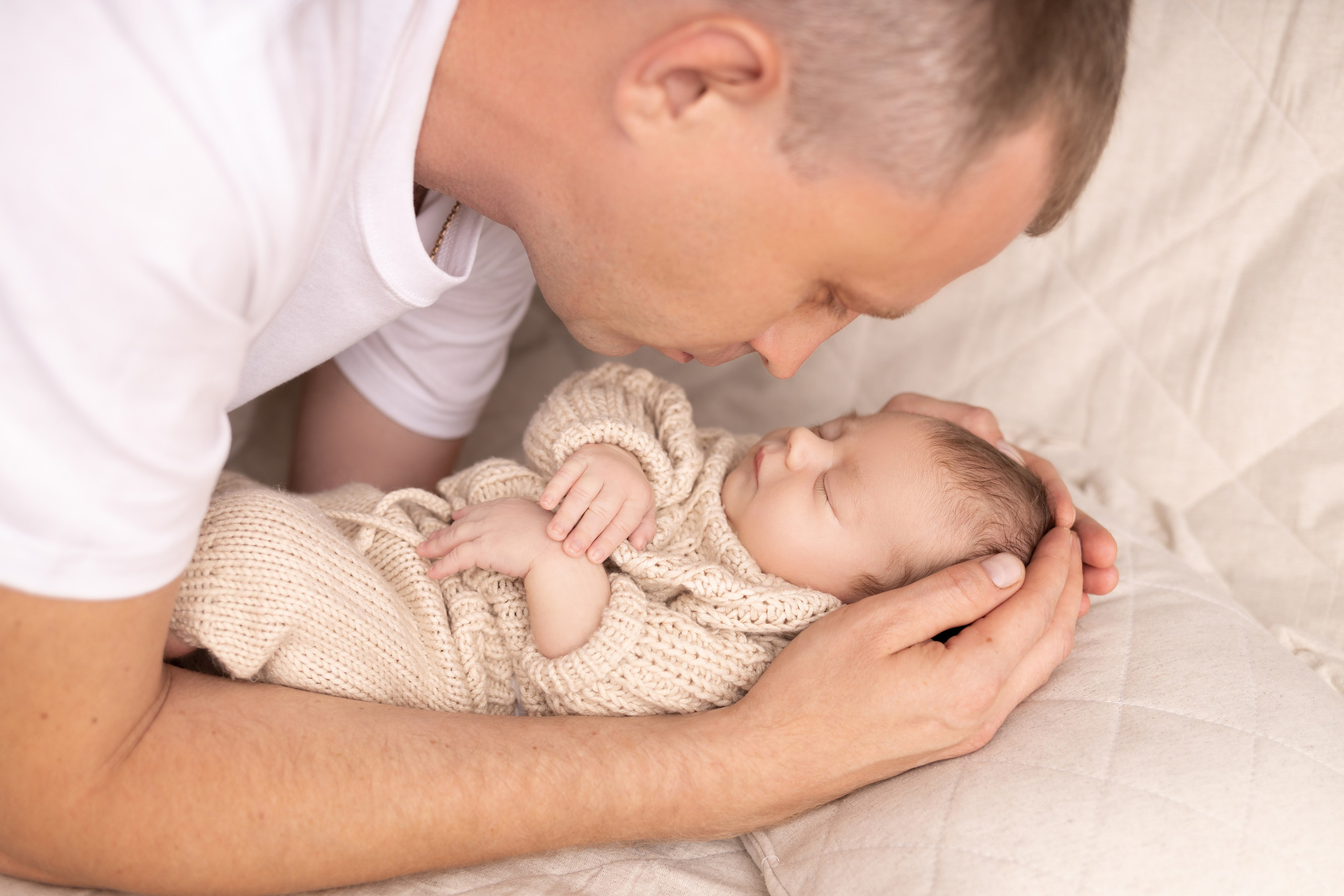 Newborn съемка в стиле Лайф. Фотограф новорожденных малышей в Омске и Омской области Эльвира Камаева