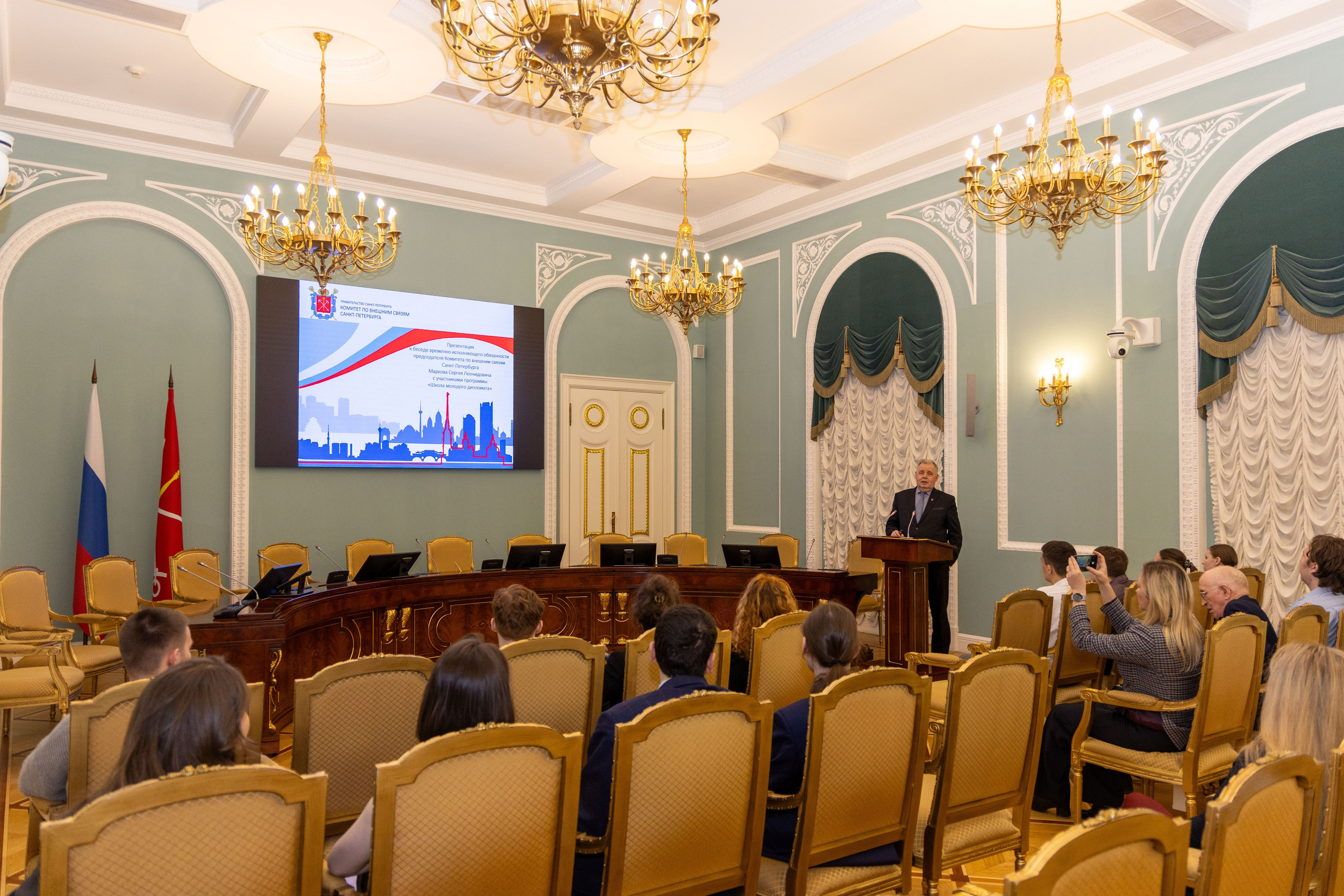 Кружок молодого дипломата. Портретный и семейный фотограф Санкт-Петербург