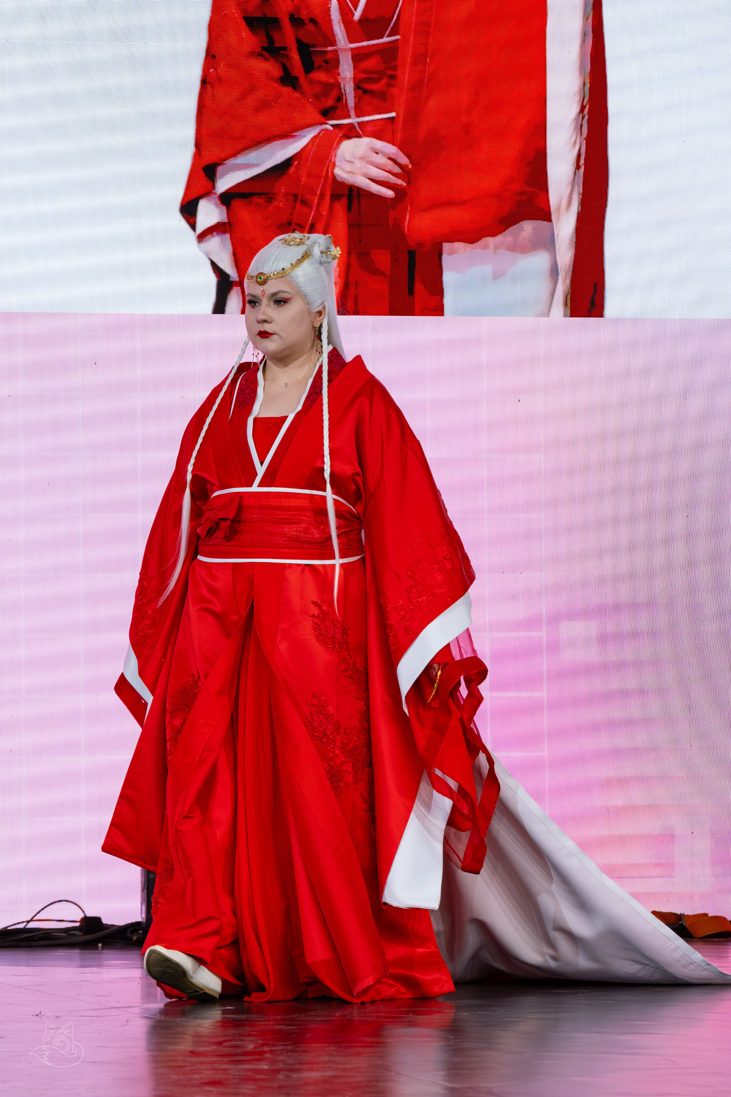 Сцена РЭД ЭКСПО 2024. Косплей фотограф