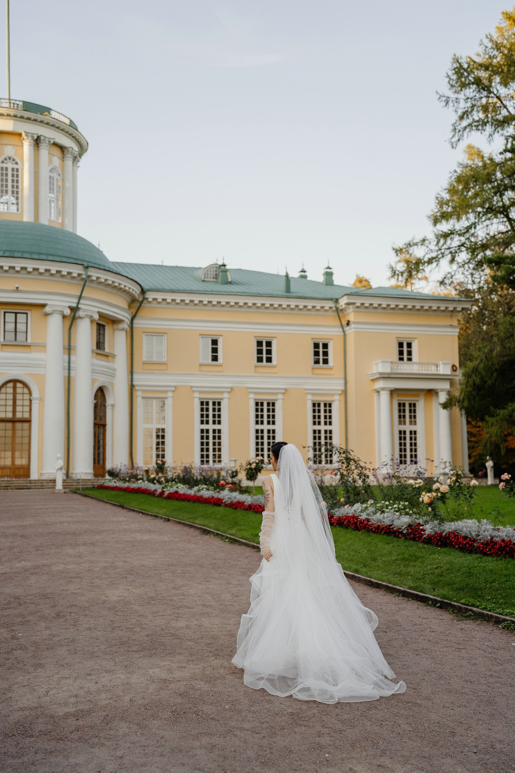 Свадьба в усадьбе Архангельское. Свадебный и семейный фотограф в Москве Светлана Зоткина