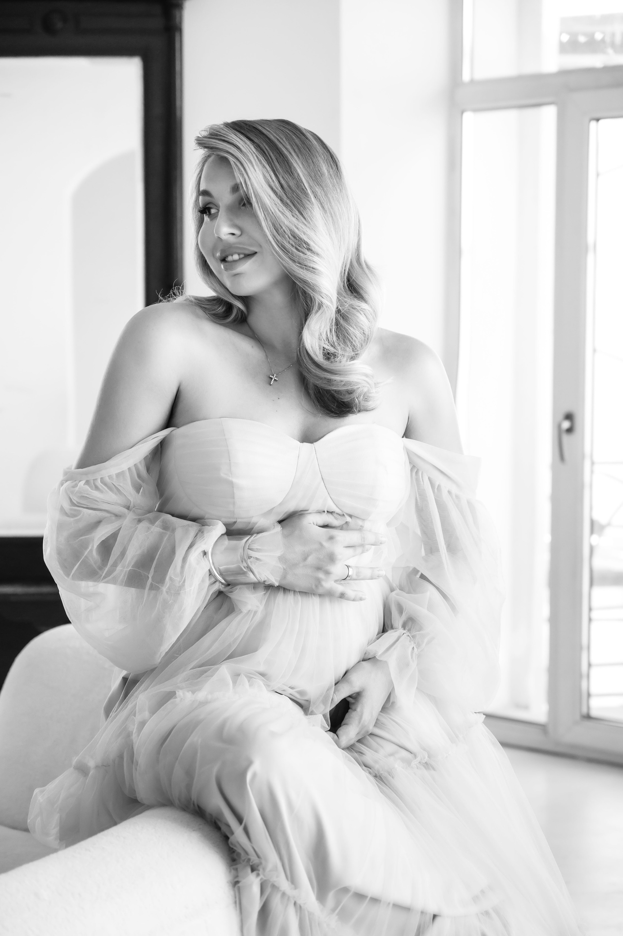 Профессиональный семейный и беременный фотограф в Санкт-Петербурге — Маргарита Иванова. Индивидуальные фотосессии под ключ: от образа до гот. Профессиональный фотограф беременности в СПБ. Стильные фотосессии беременности в стиле минимализм и классическая фотография