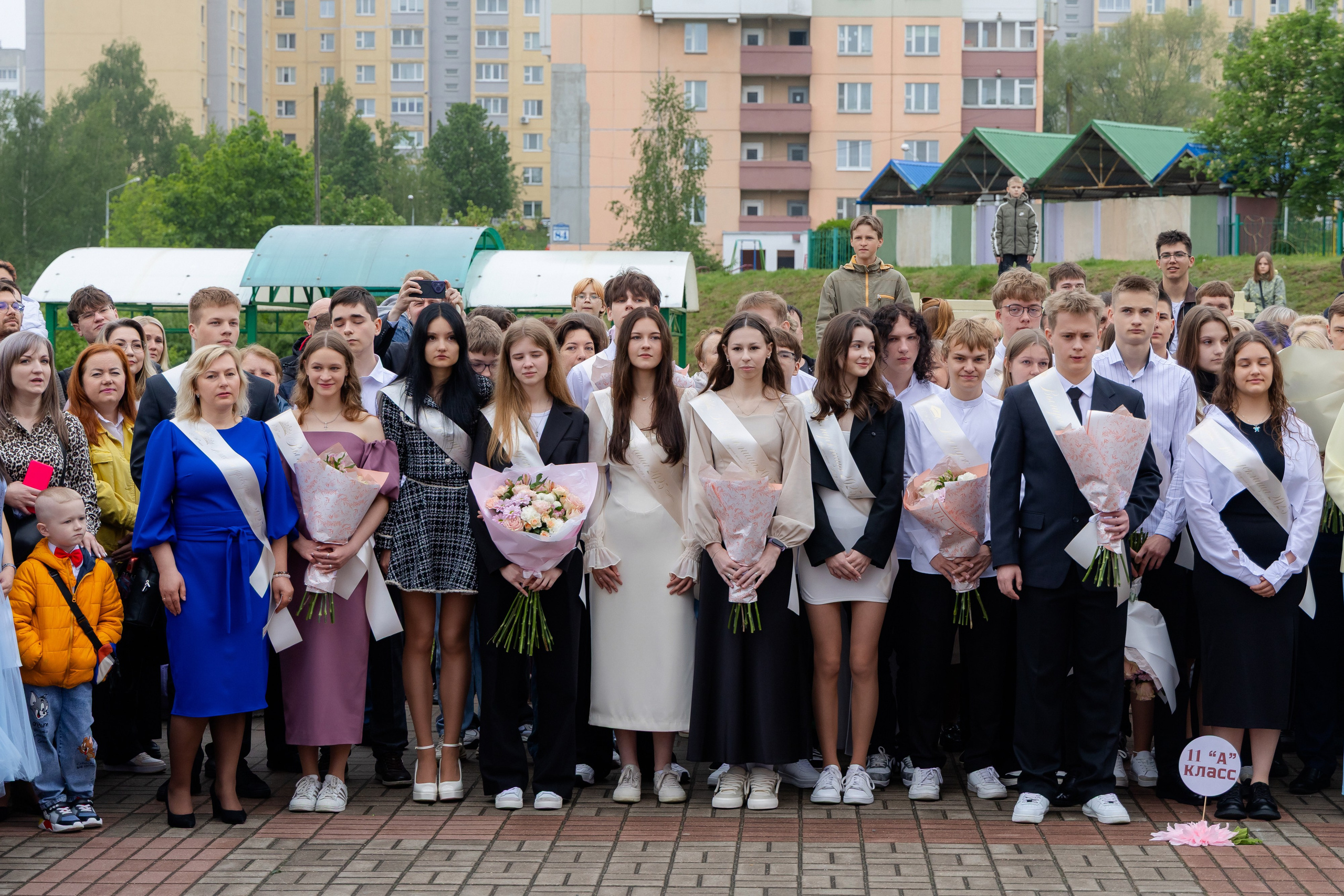 Последний звонок 2025 в Минске. Свадебный фотограф в Минске/Беларуси Сергей Спиридонов