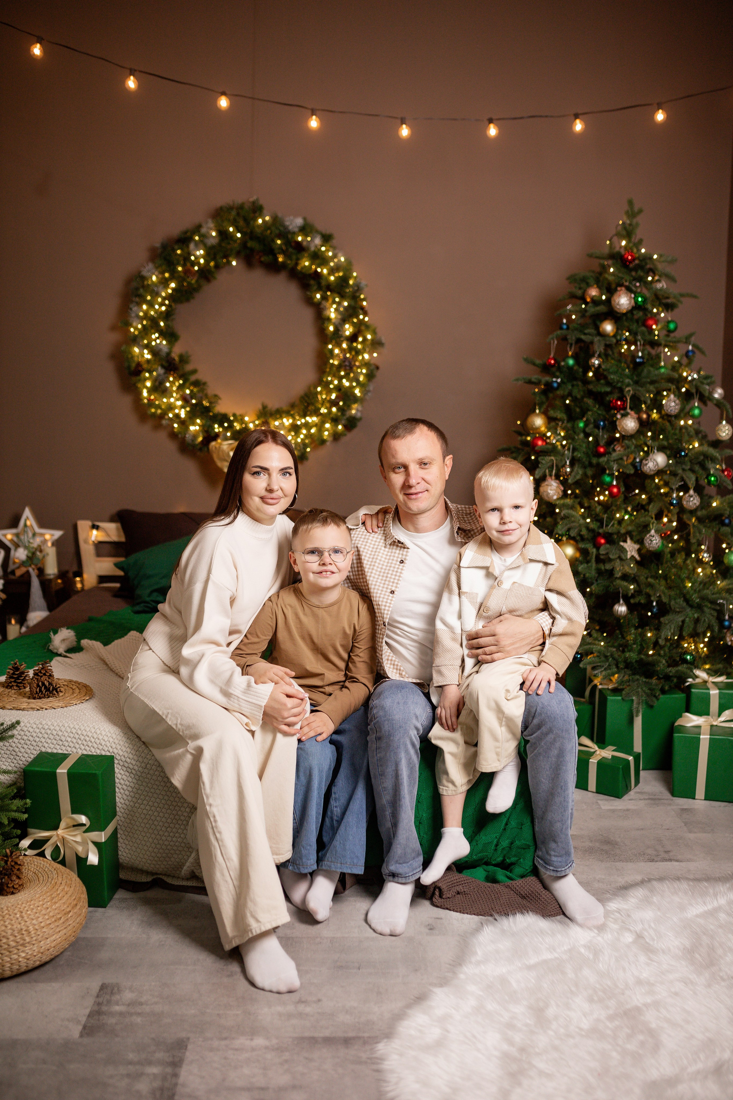 Семейная новогодняя фотосессия. Семейный, детский, свадебный фотограф в Георгиевске Дарья Домникова