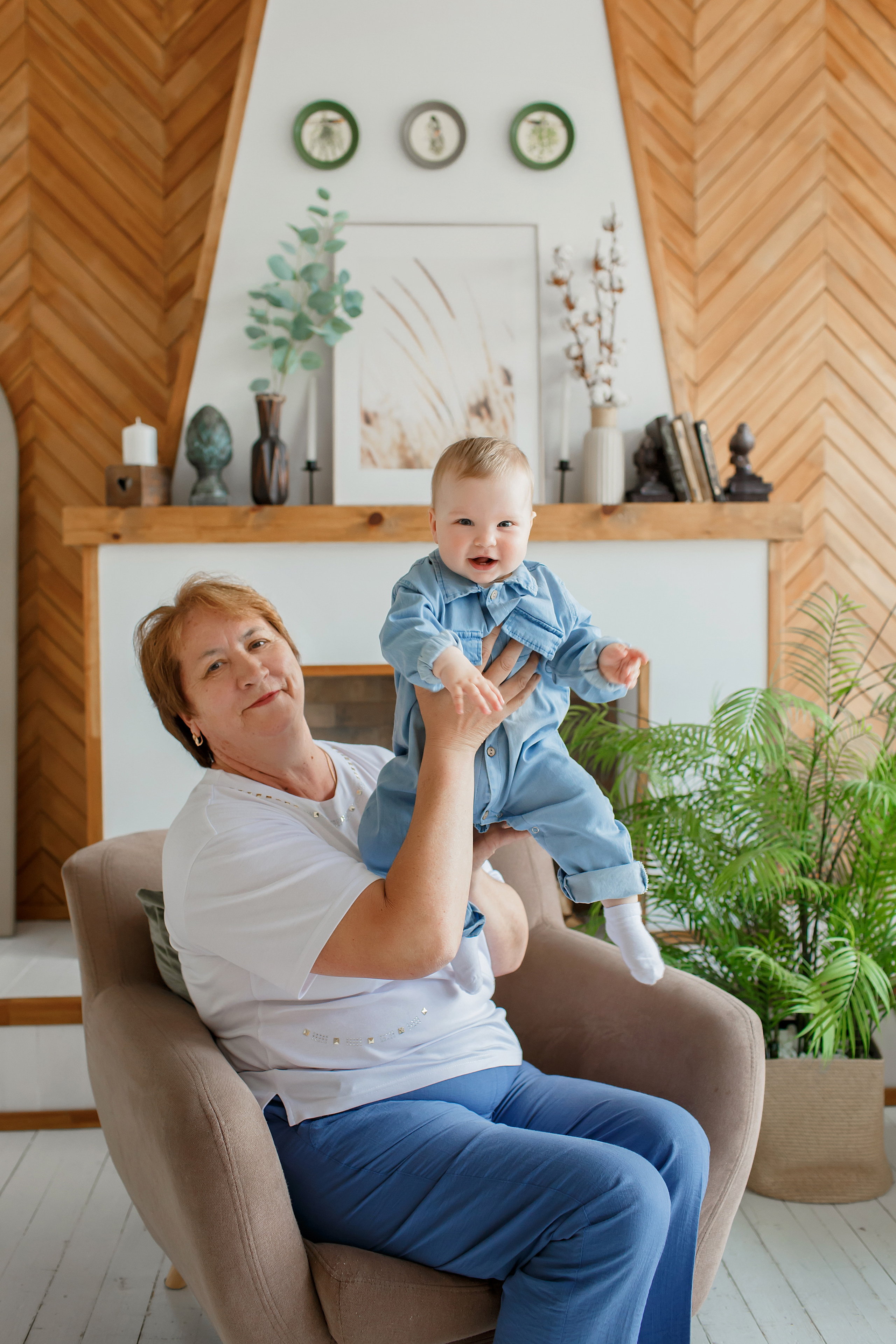 Лизонька с семьёй, зал Николь. Детский и семейный фотограф в Пензе Лена бешенова