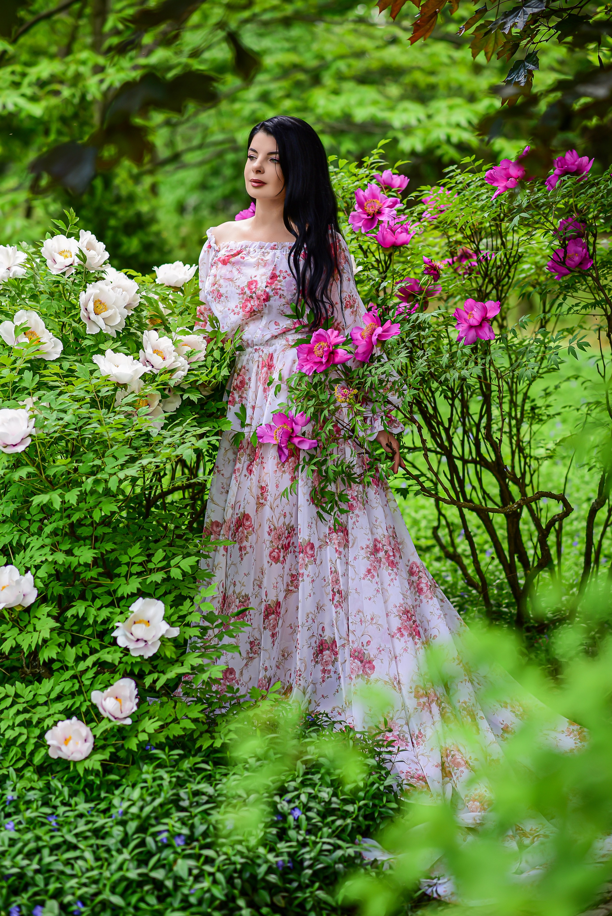 Весна. Съемка в цветении. Семейный и свадебный фотограф в Донецке Донская Анастасия