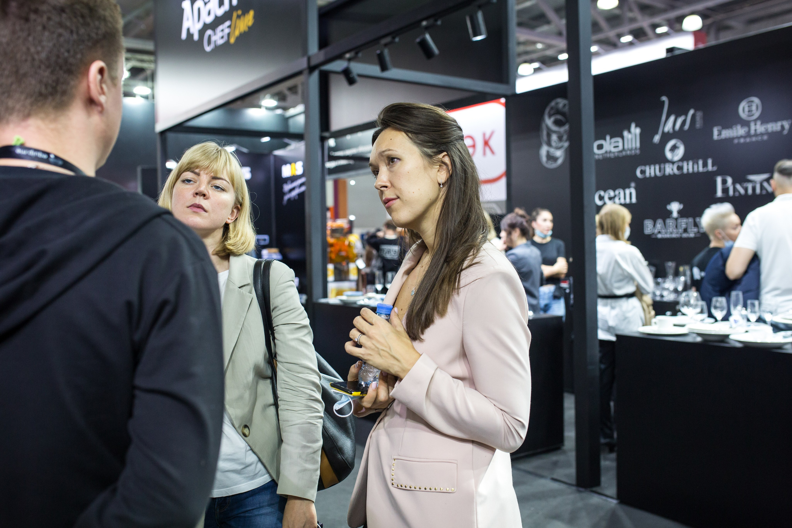 Выставка Apach. Свадебный и семейный фотограф в Москве Julia Juice