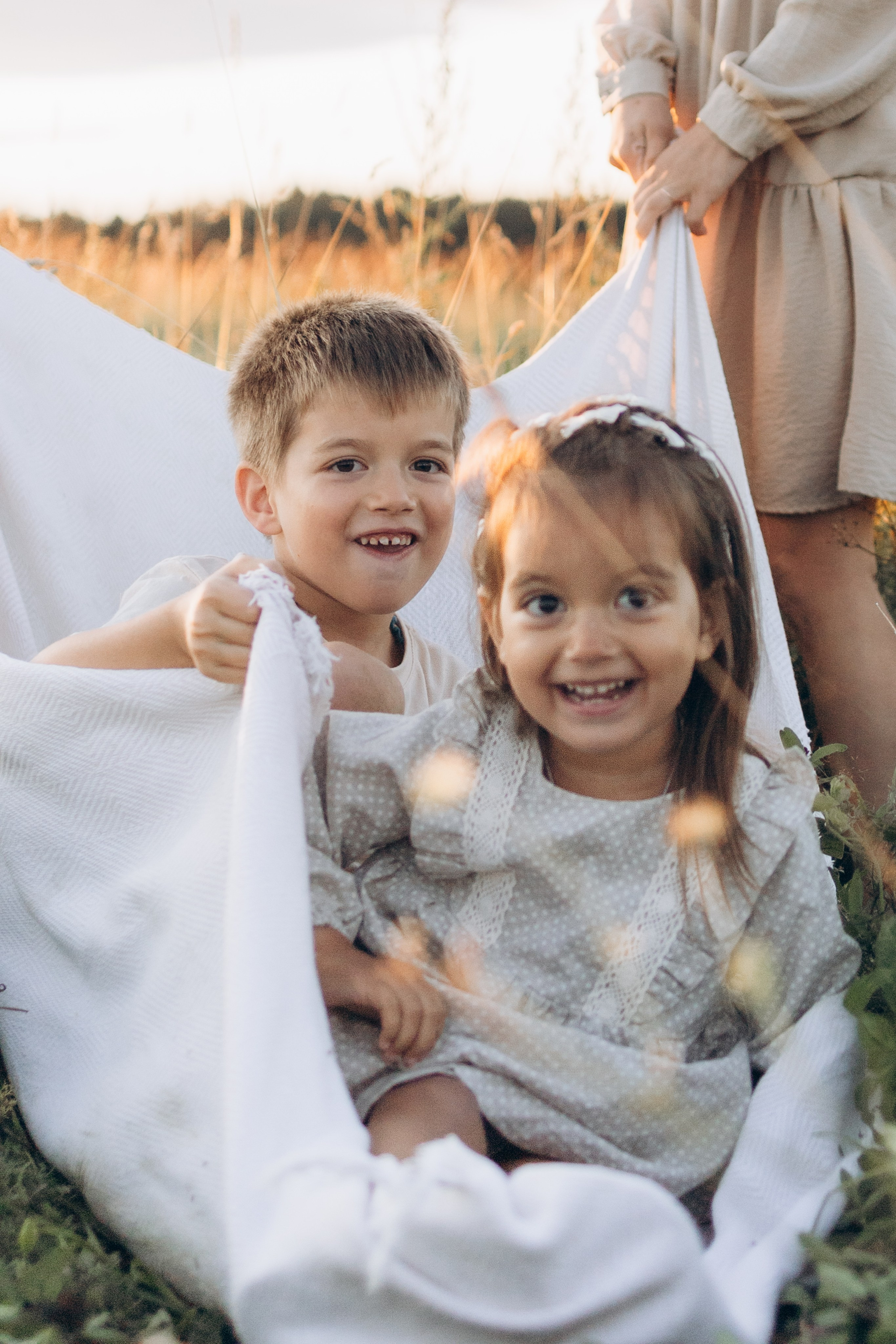 Семейная фотосессия на Колтушских высотах. Семейный и детский фотограф в Санкт-Петербурге Павлова Елена