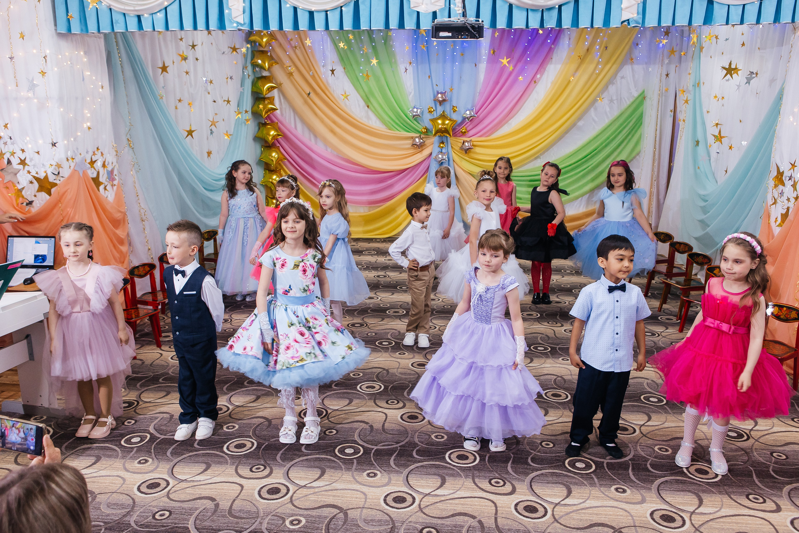 Д/с Сказка Выпускной. Свадебный, семейный фотограф. Выпускные альбомы в Коченёво / Новосибирск. Наталья Байкуш