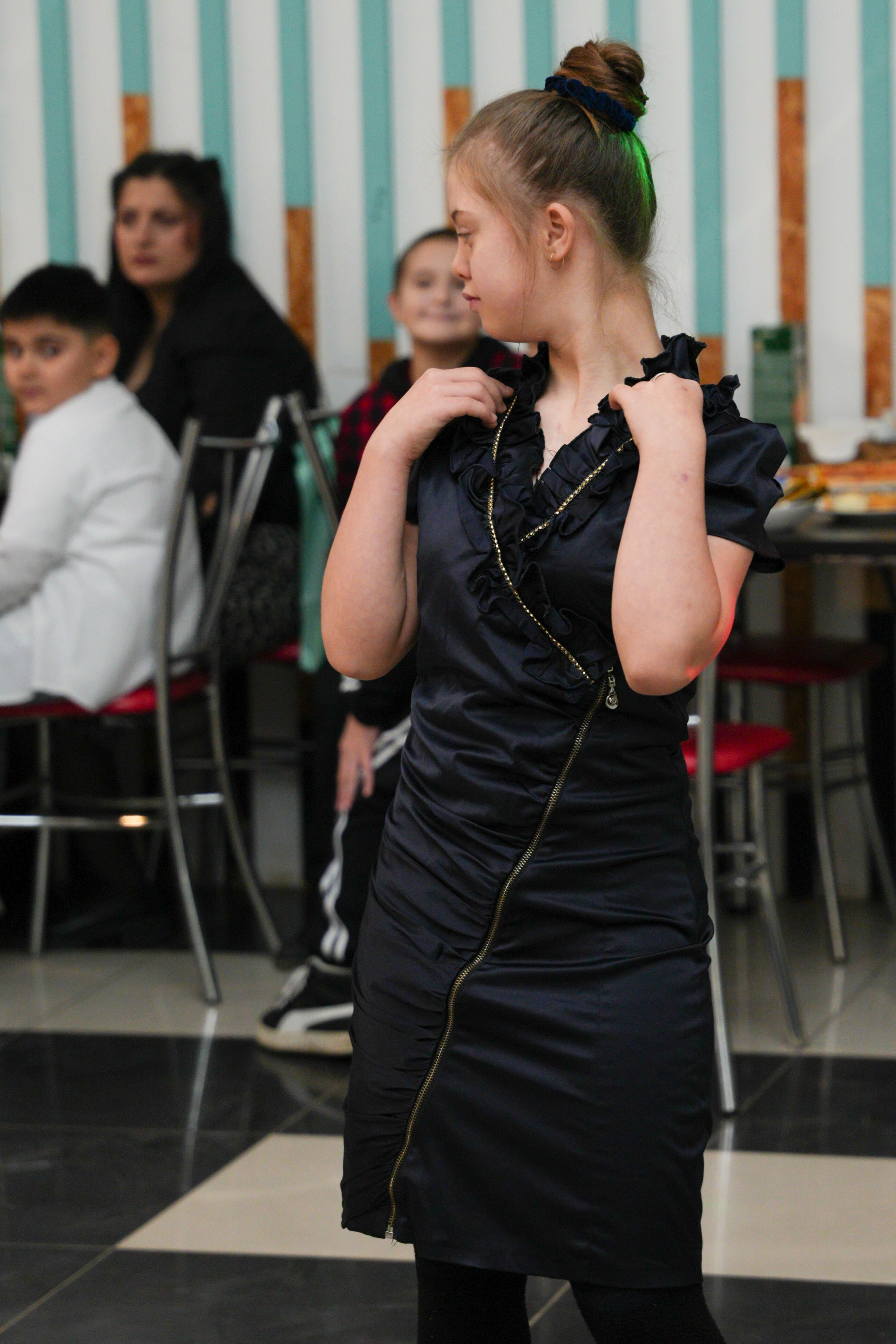 Социально —благотворительная акция «Ты в этом мире не один», посвященная Международному дню инвалидов. ВЫПУСКНЫЕ АЛЬБОМЫ, Школьный фотограф, семейный и свадебный в Саратове и области Ольга Плаксина