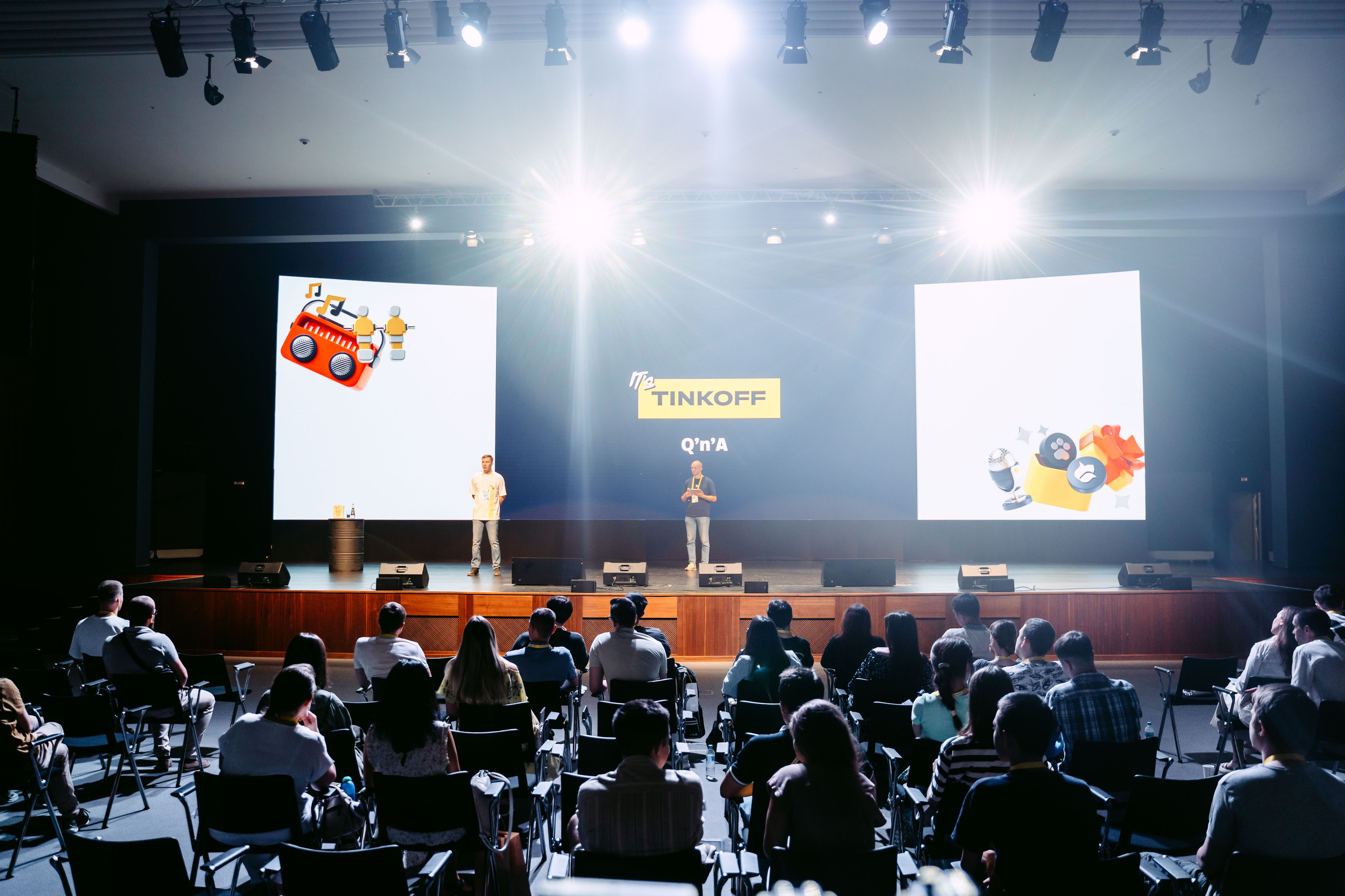 Тинькофф. ИТ-фест / 2023. Саша Копылов, фотограф в Казани