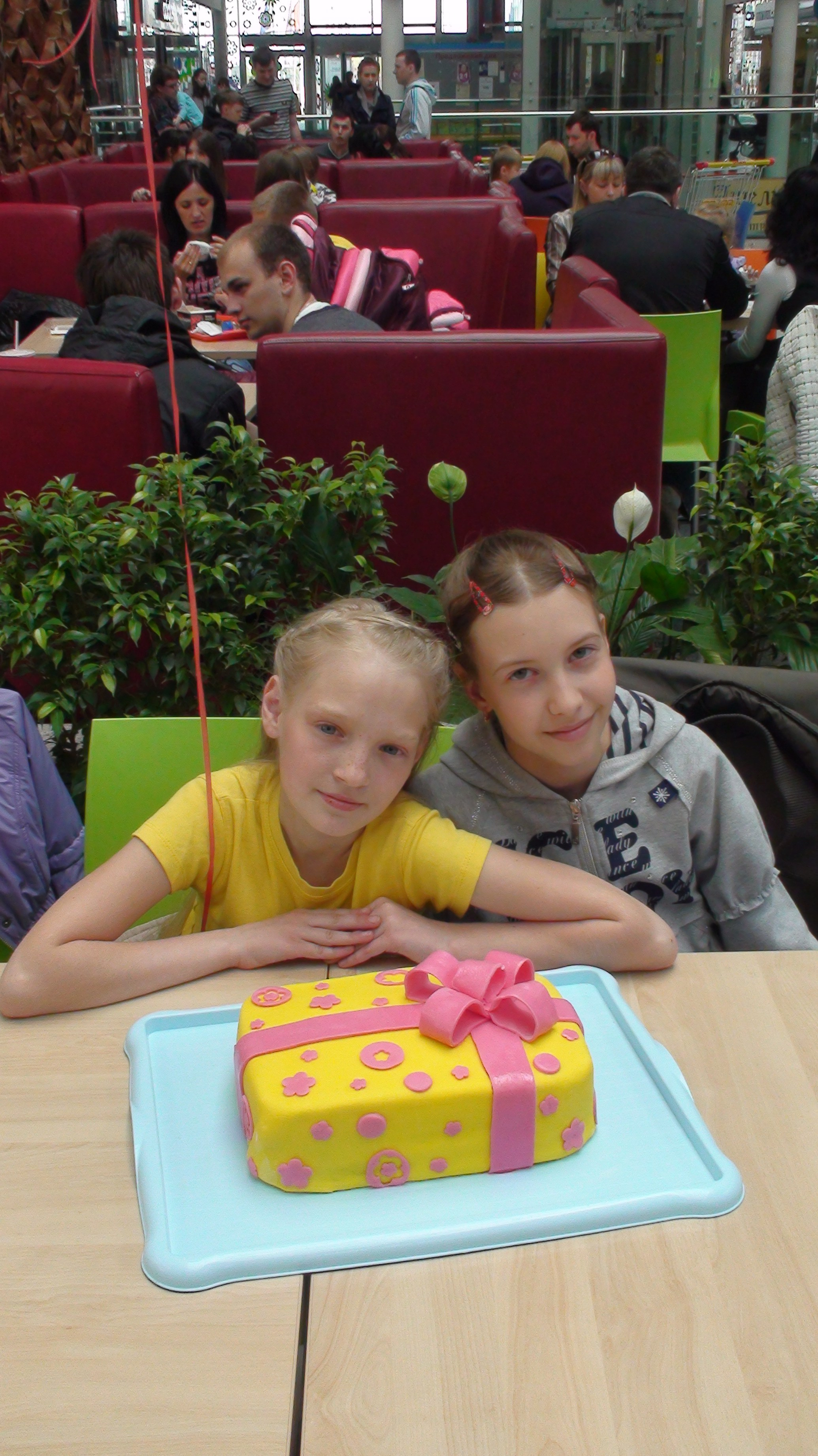 Оля ДР 12 лет Боулинг 27.05.2012. Семейный, Свадебный фотограф СПБ Питер— Романова Екатерина