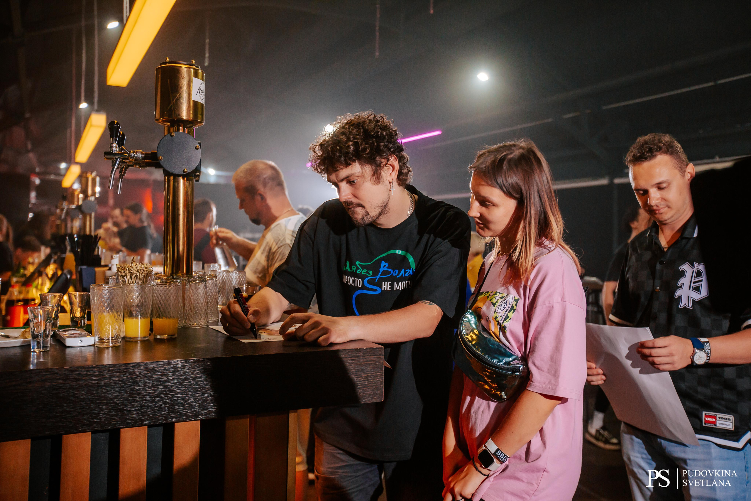 The Hatters. Застолье. Фотограф Тольятти Светлана Пудовкина