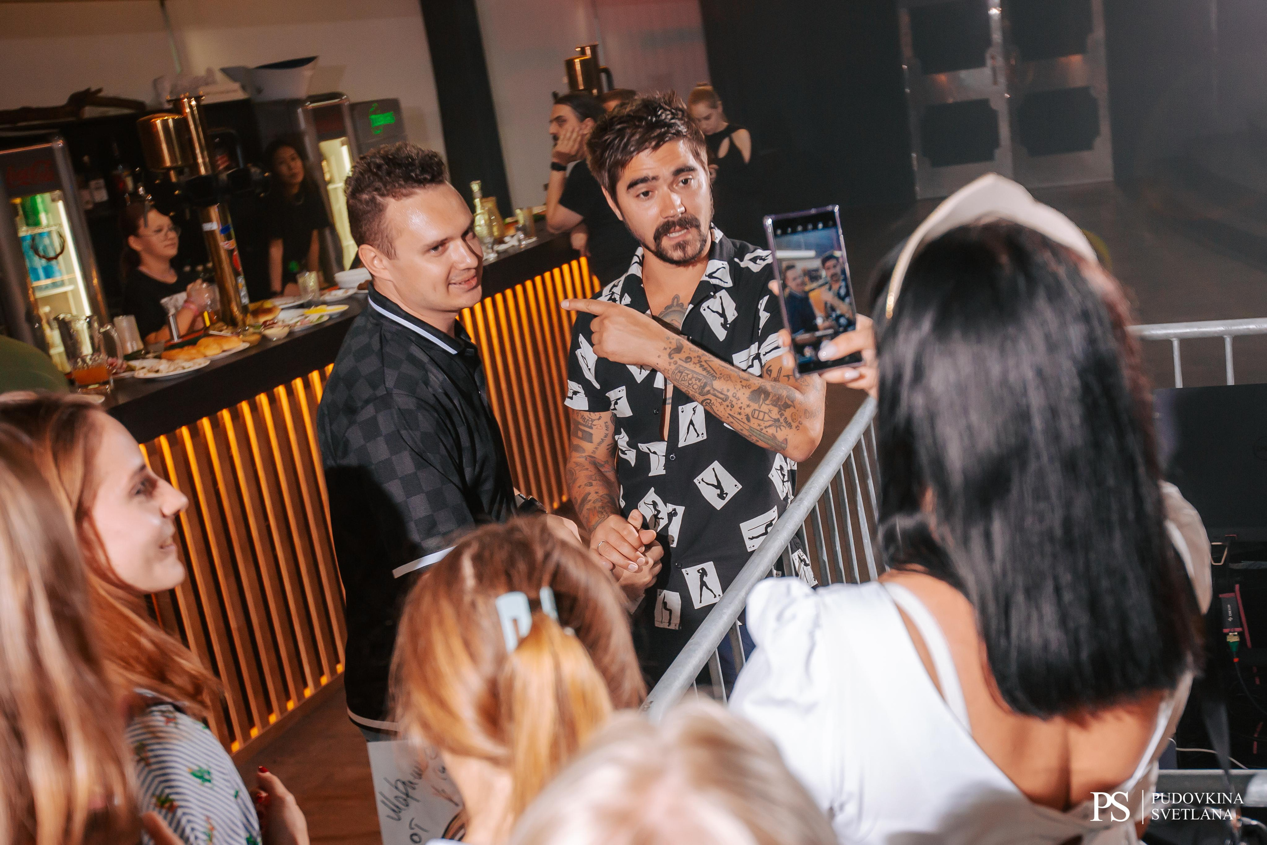 The Hatters. Застолье. Фотограф Тольятти Светлана Пудовкина