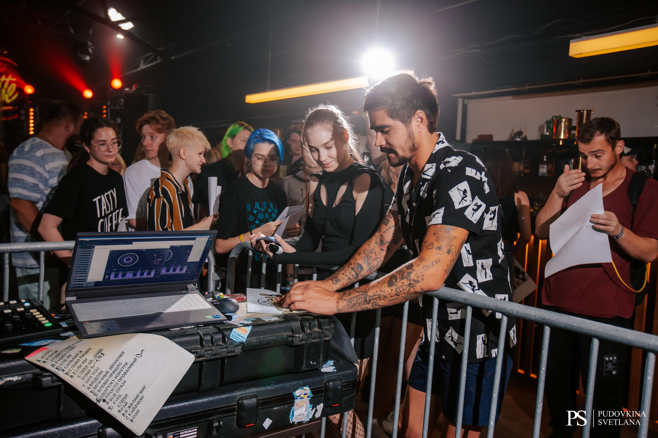 The Hatters. Застолье. Фотограф Тольятти Светлана Пудовкина