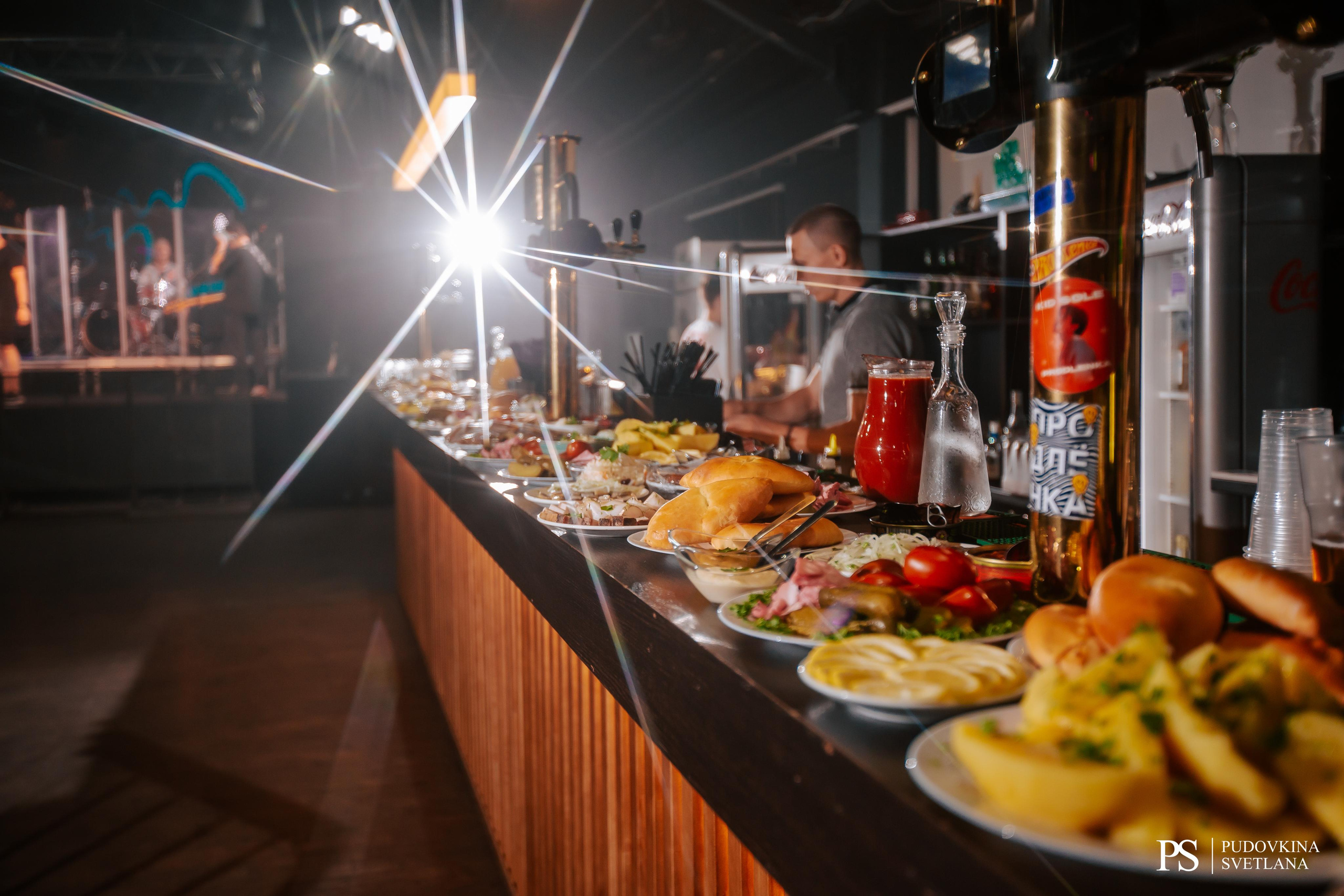 The Hatters. Застолье. Фотограф Тольятти Светлана Пудовкина