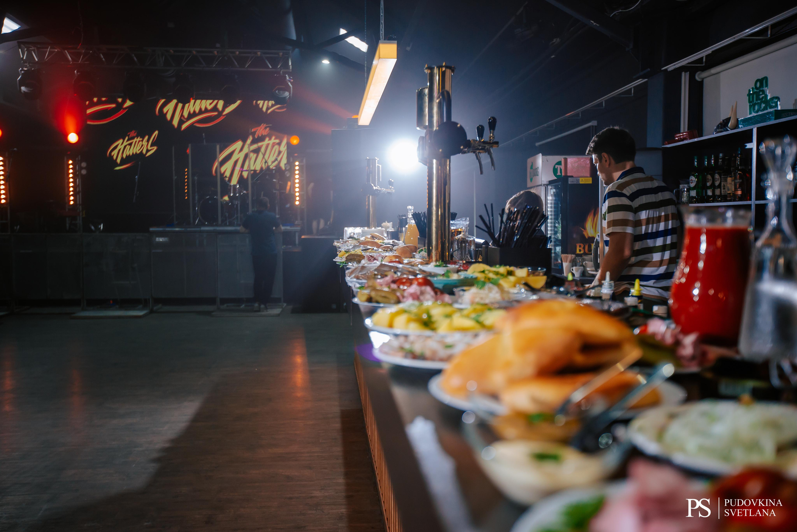 The Hatters. Застолье. Фотограф Тольятти Светлана Пудовкина