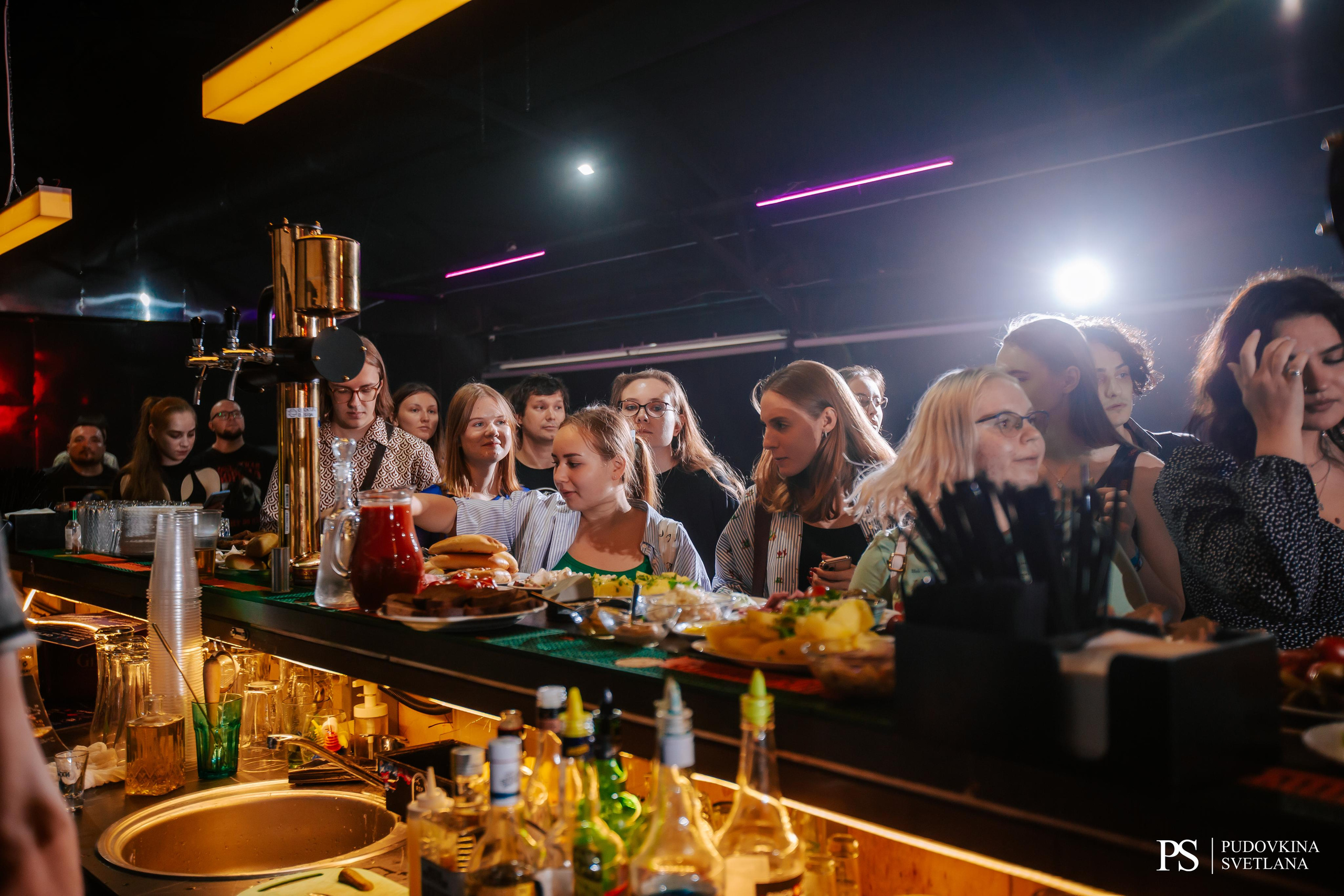 The Hatters. Застолье. Фотограф Тольятти Светлана Пудовкина