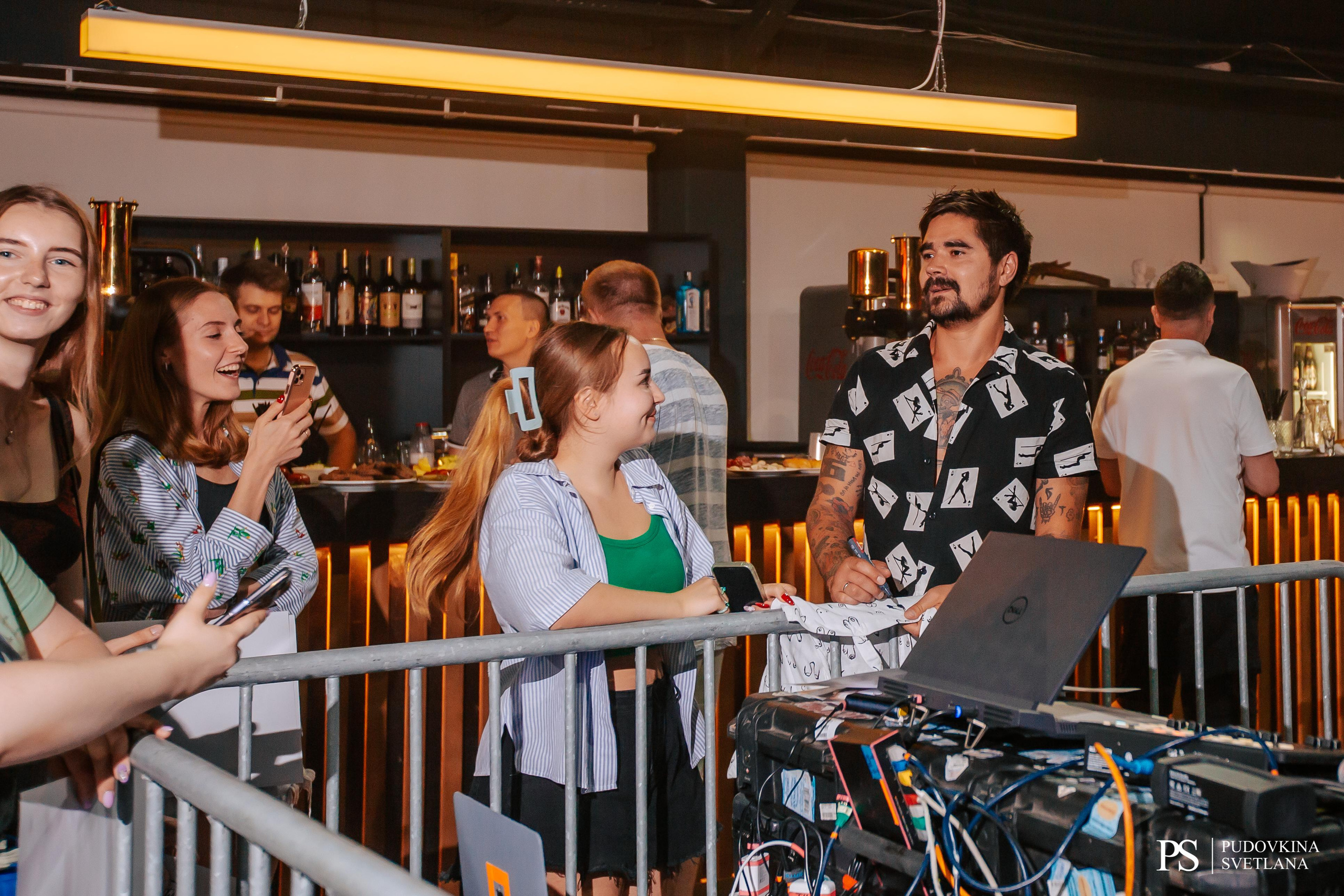 The Hatters. Застолье. Фотограф Тольятти Светлана Пудовкина