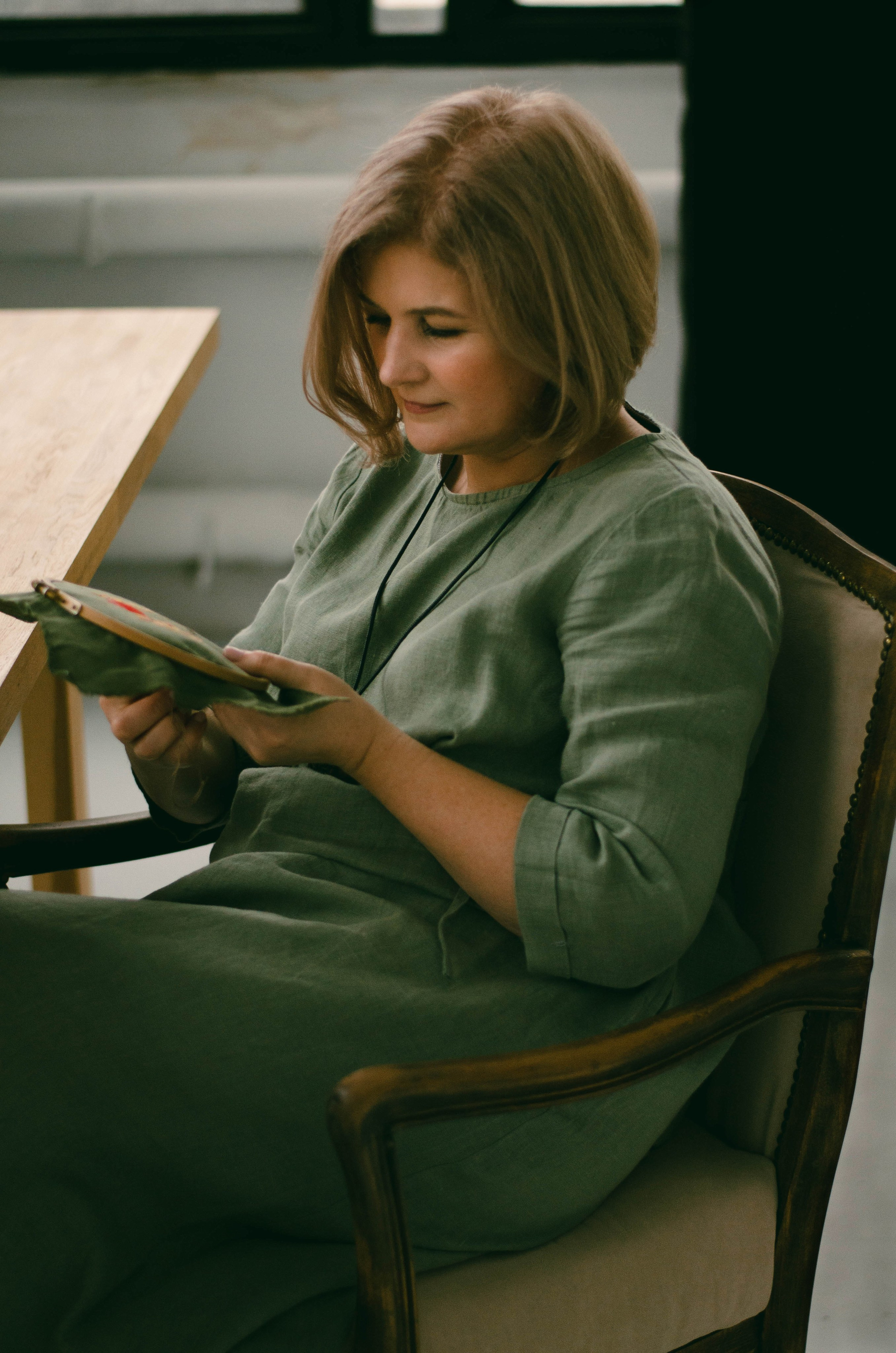 Вышивальщица. Фотосессии по мотивам сказок и фильмов — Катерина Исауленко. СПб