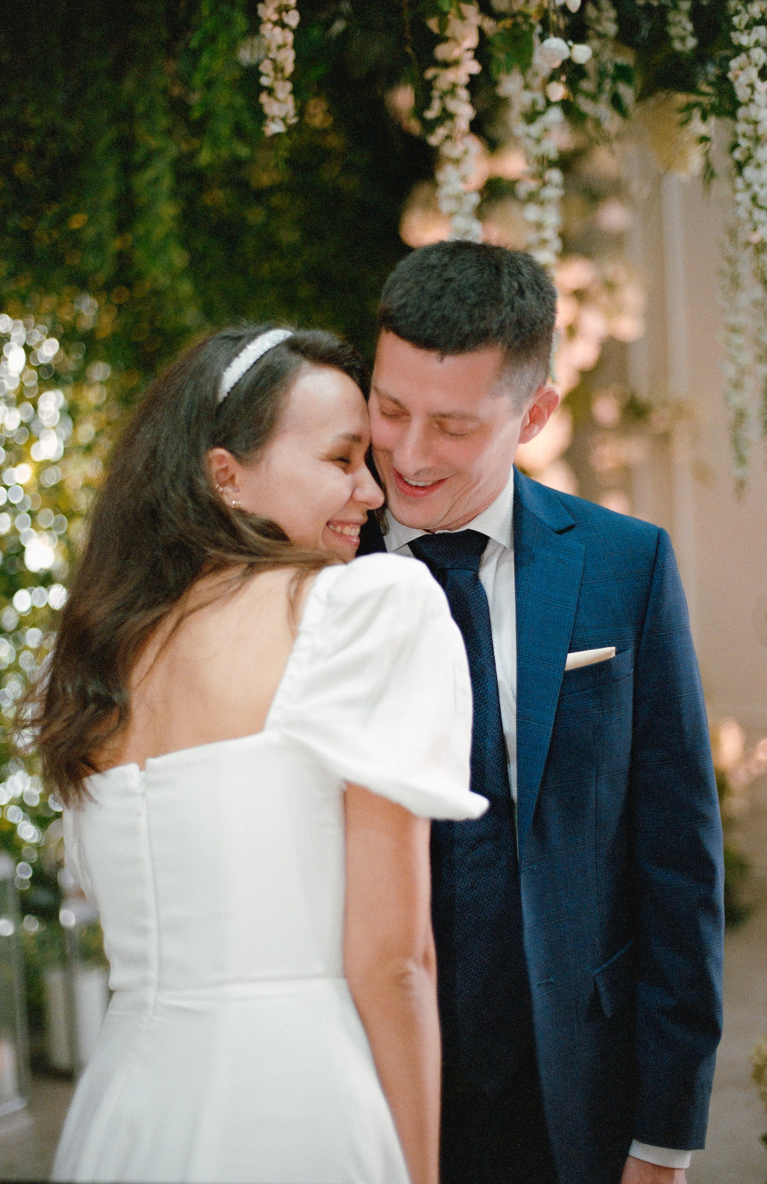 Weddings. Film photographer in Los Angeles Anastasiya Pankova