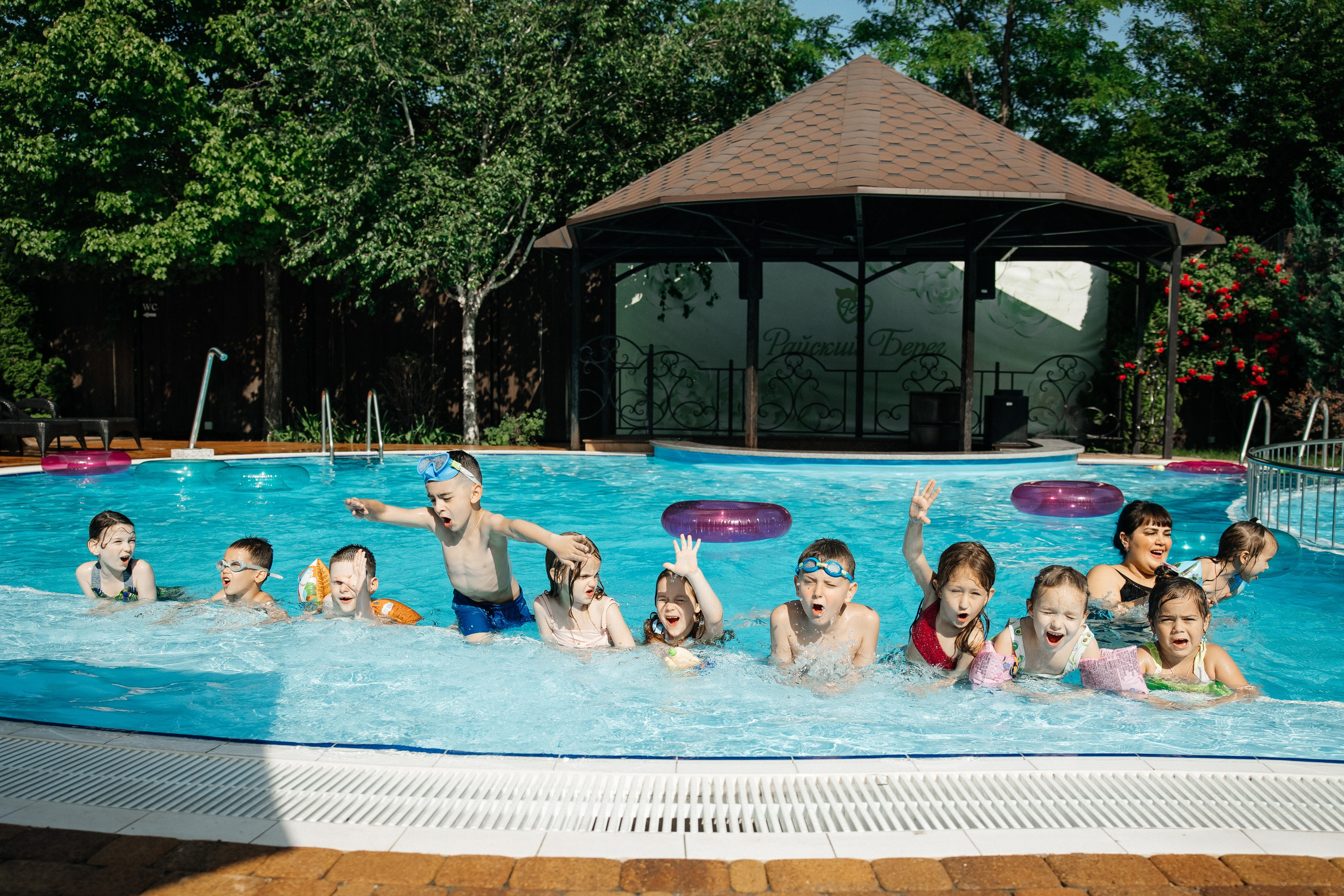 Детский день рождения в бассейне. Свадебный и семейный фотограф в Краснодар, Россия
