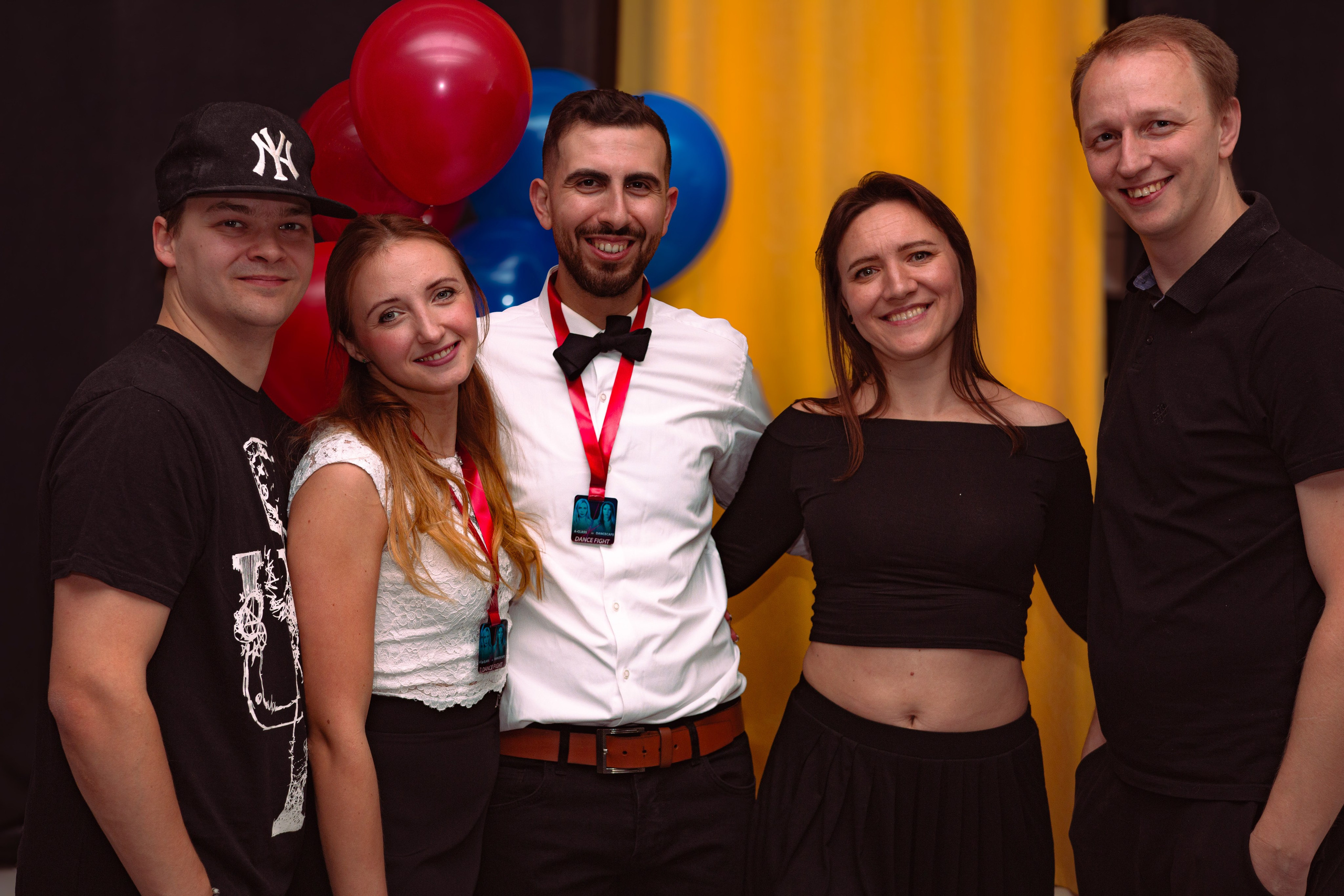 Dance cafe вечеринка