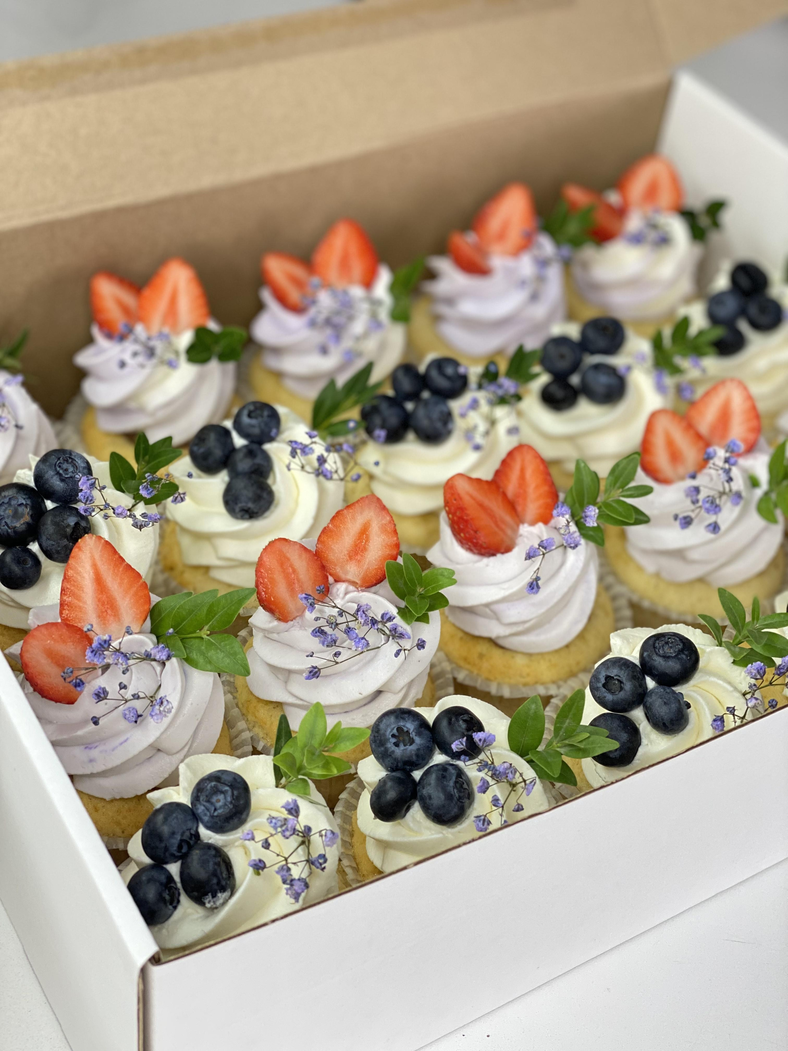 Капкейки фуршетные. Katyasugarsugar капкейки, зефир, торты Москва