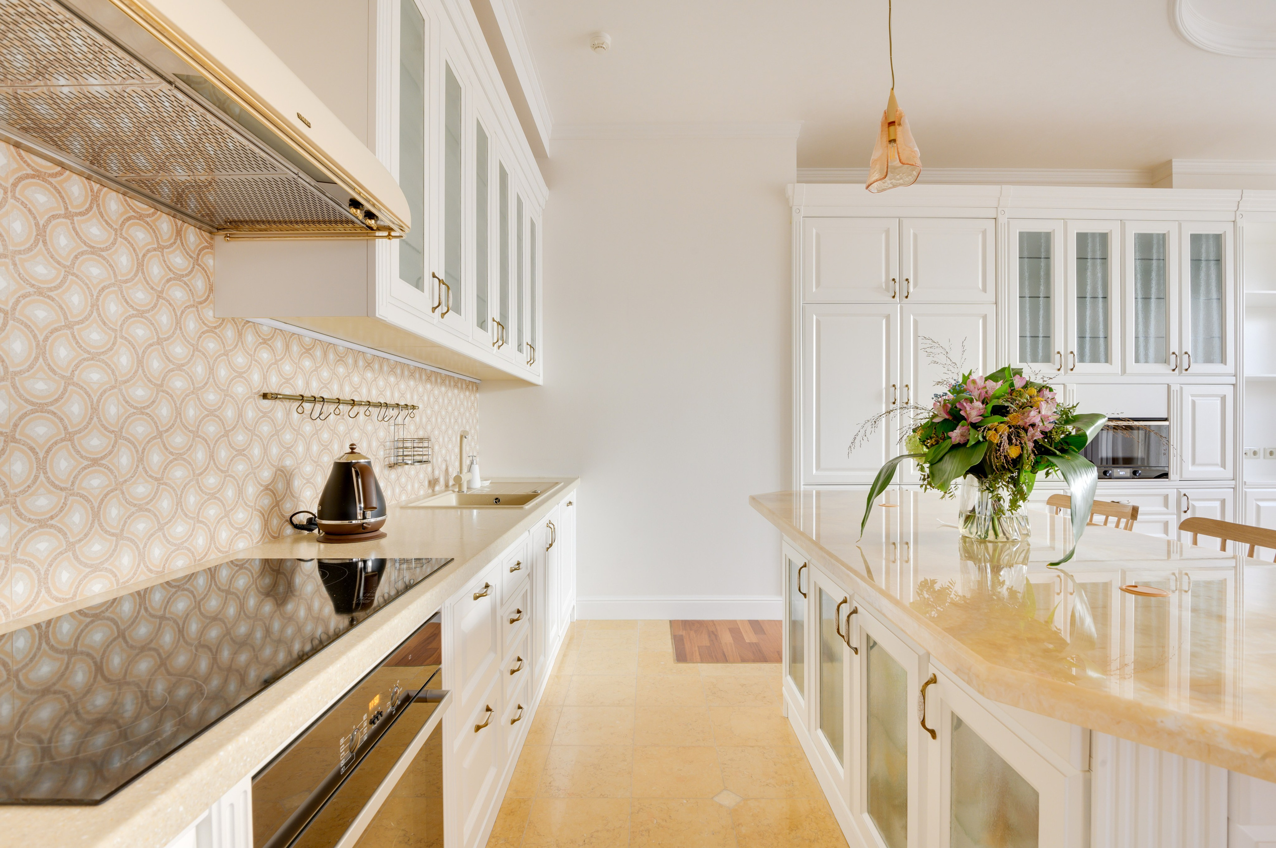 Проспект Мира. Никита Хохловский фото и видео продакшн