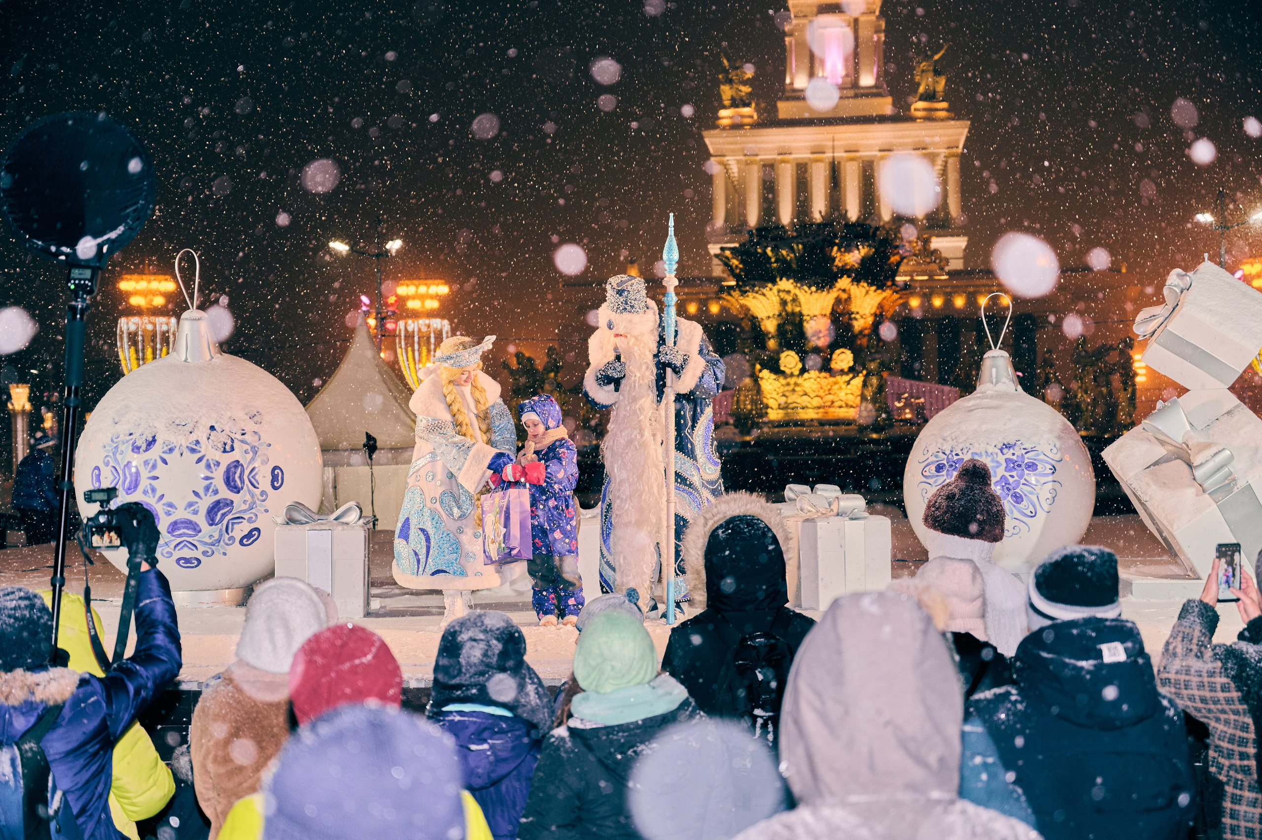 Линия жизни и Дед Мороз на ВДНХ. Никита Хохловский фото и видео продакшн