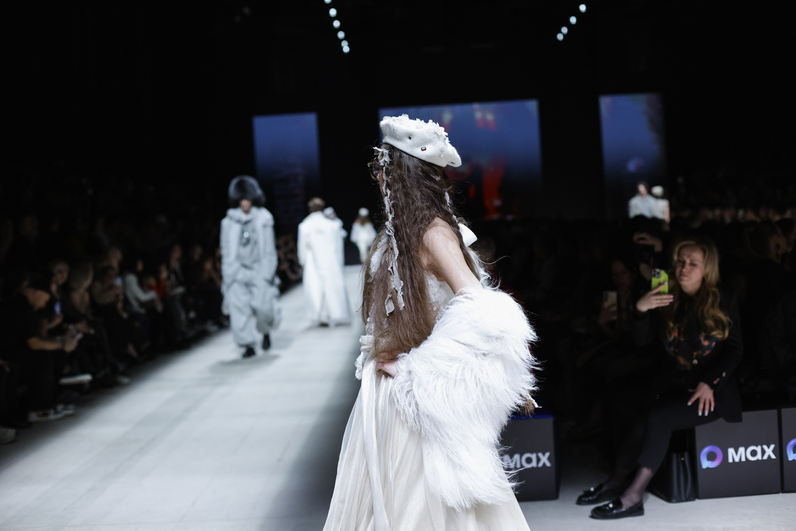 Показ IGOR GULYAEV — Moscow Fashion Week 19/03. Jane Kudryavtseva | MODEL PHOTO, PORTRAIT & EVENTS