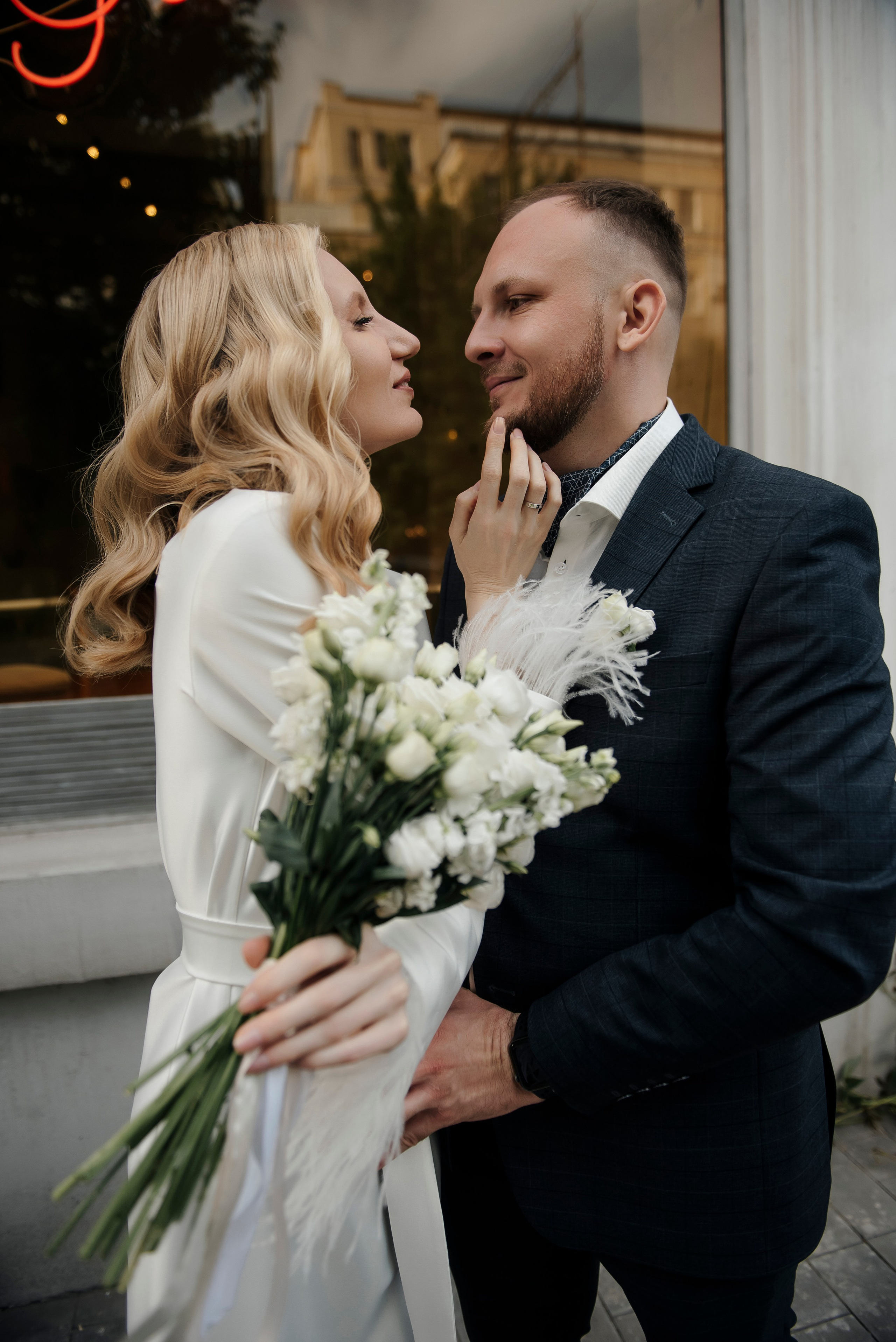 Прогулка по Большой Садовой. Свадебный фотограф Ростов-на-Дону от 4 400 руб. |Кристина Гайсенюк