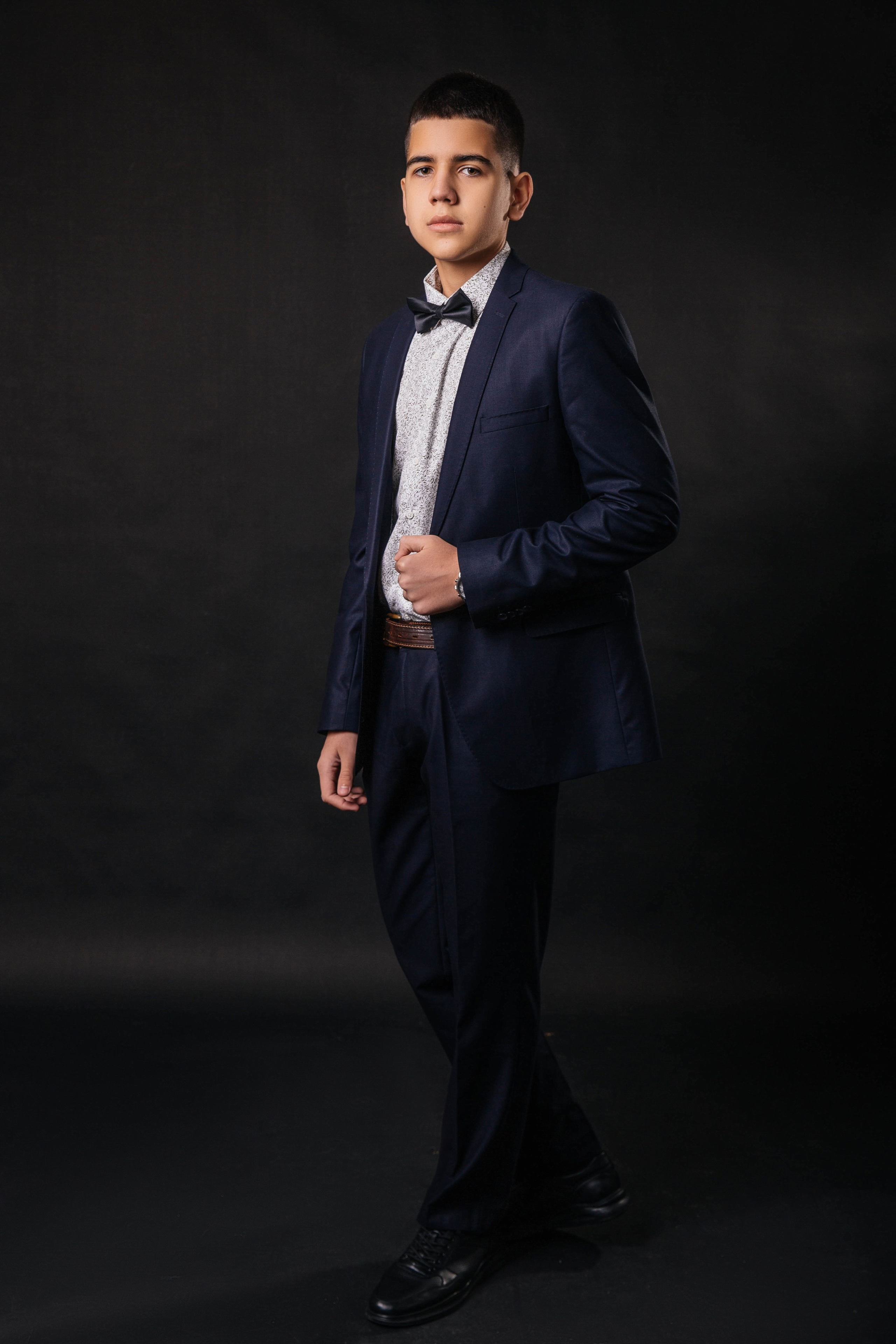 Портреты в студии (черный фон). Диля Гареева фотограф — Бугульма, Казань, Альметьевск, Заинск