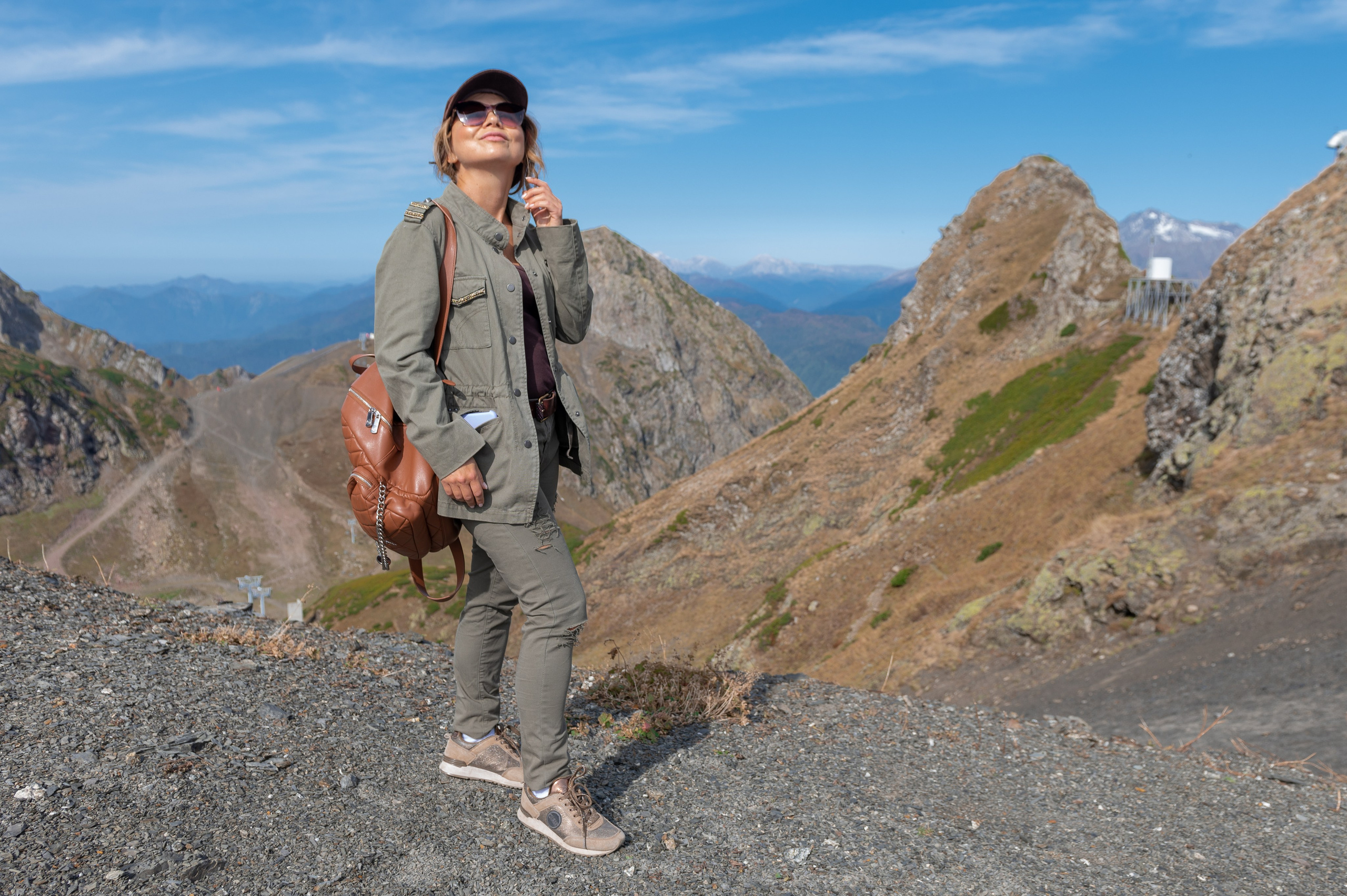 Хайкинг по трем курортам Красной Поляны 2022. Репортажный фотограф в Красной Поляне и Сочи Павлюченко Екатерина