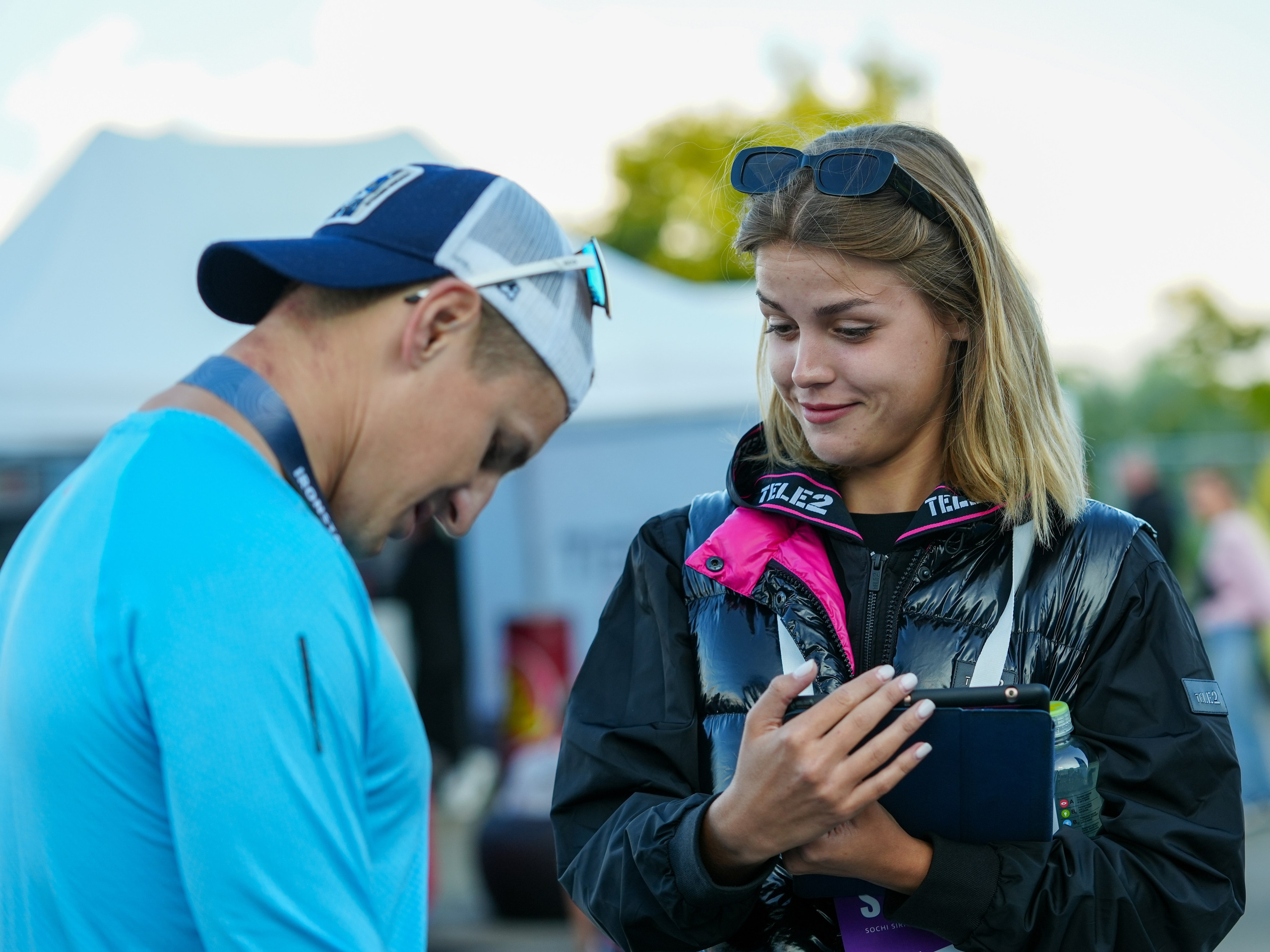 Фотоотчет партнерской интеграции для компании TELE2 на фестивале Ironstar. Репортажный фотограф в Красной Поляне и Сочи Павлюченко Екатерина