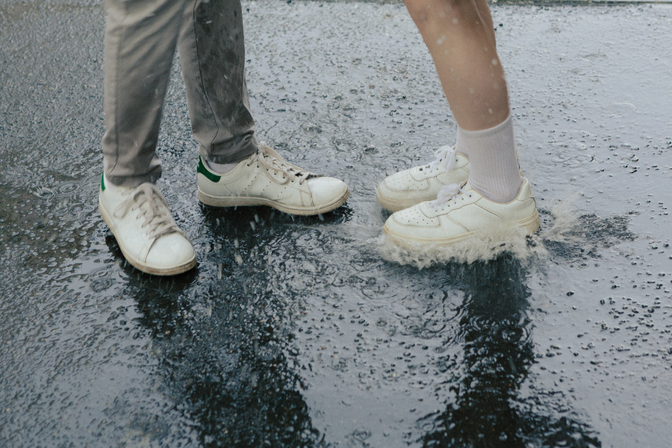 Танцующие под дождем