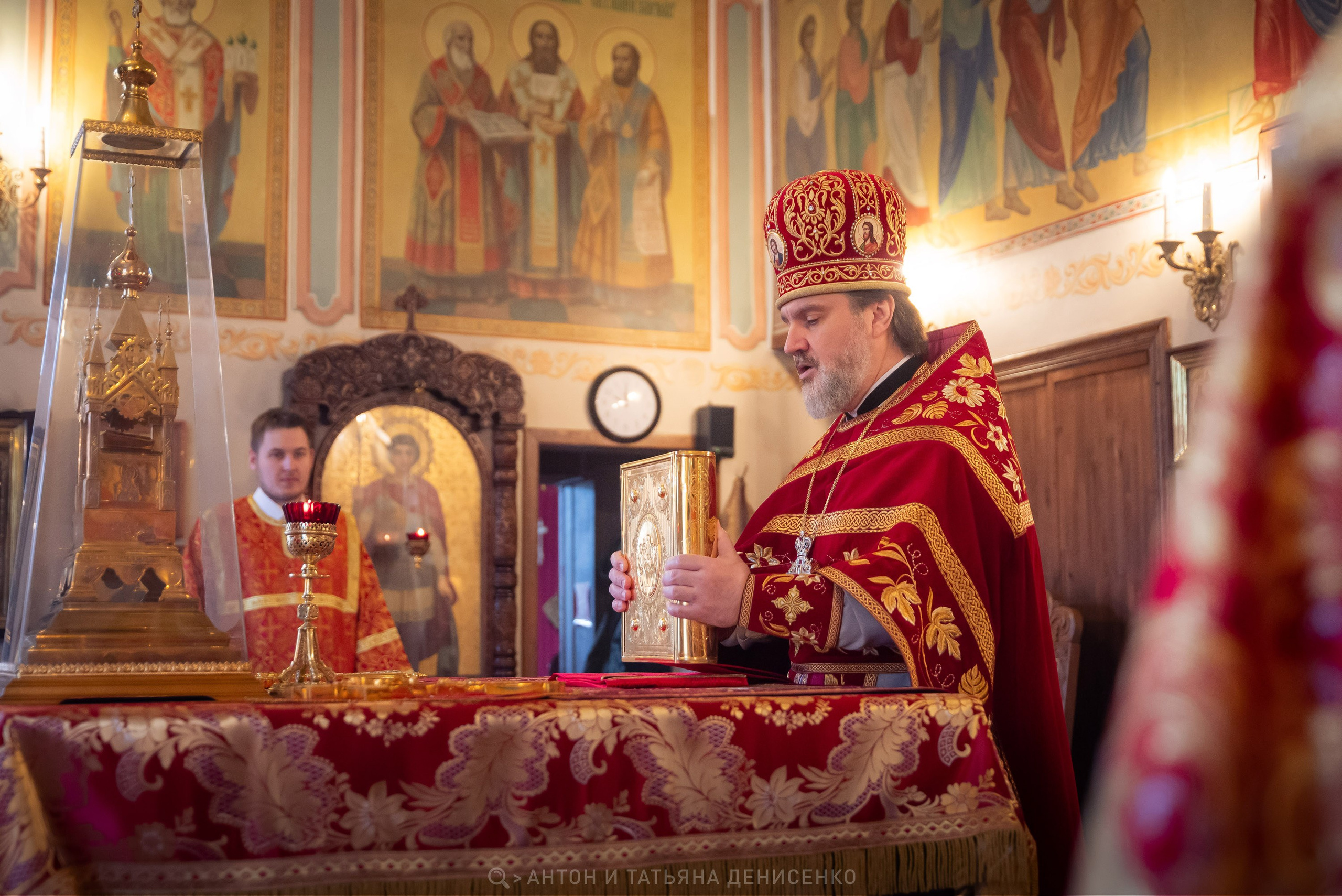 Храм Преображения Господня в Богородском. Антипасха. Антон и Татьяна Денисенко — В храме