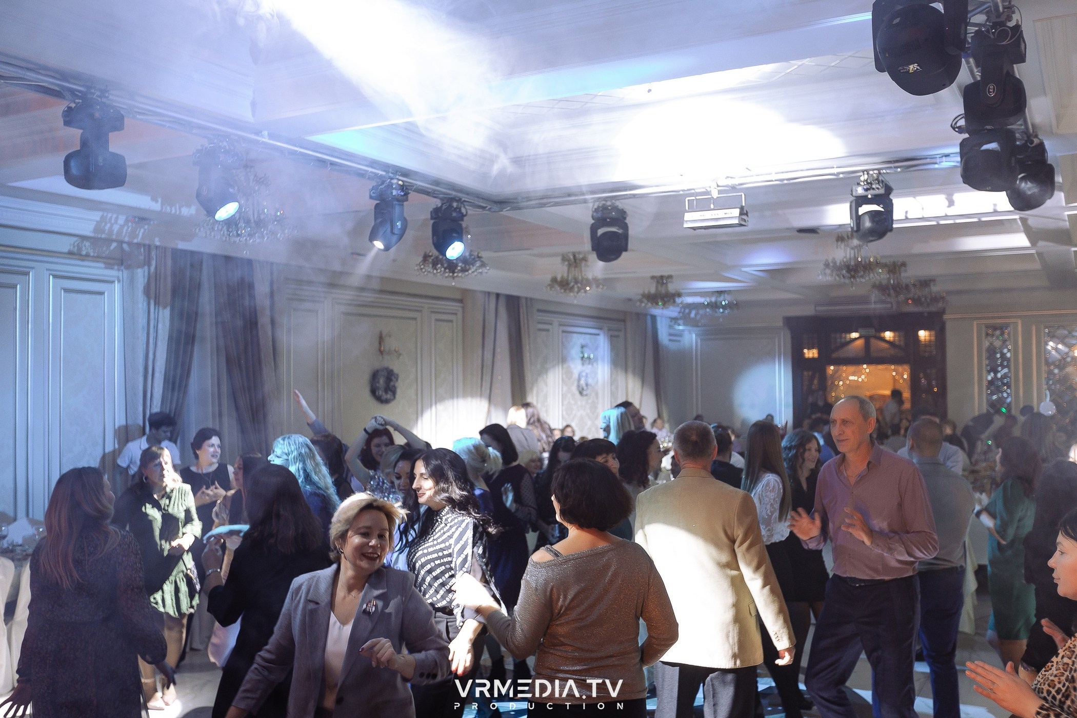 Новогодний вечер в ресторане «Лазурный Берег»