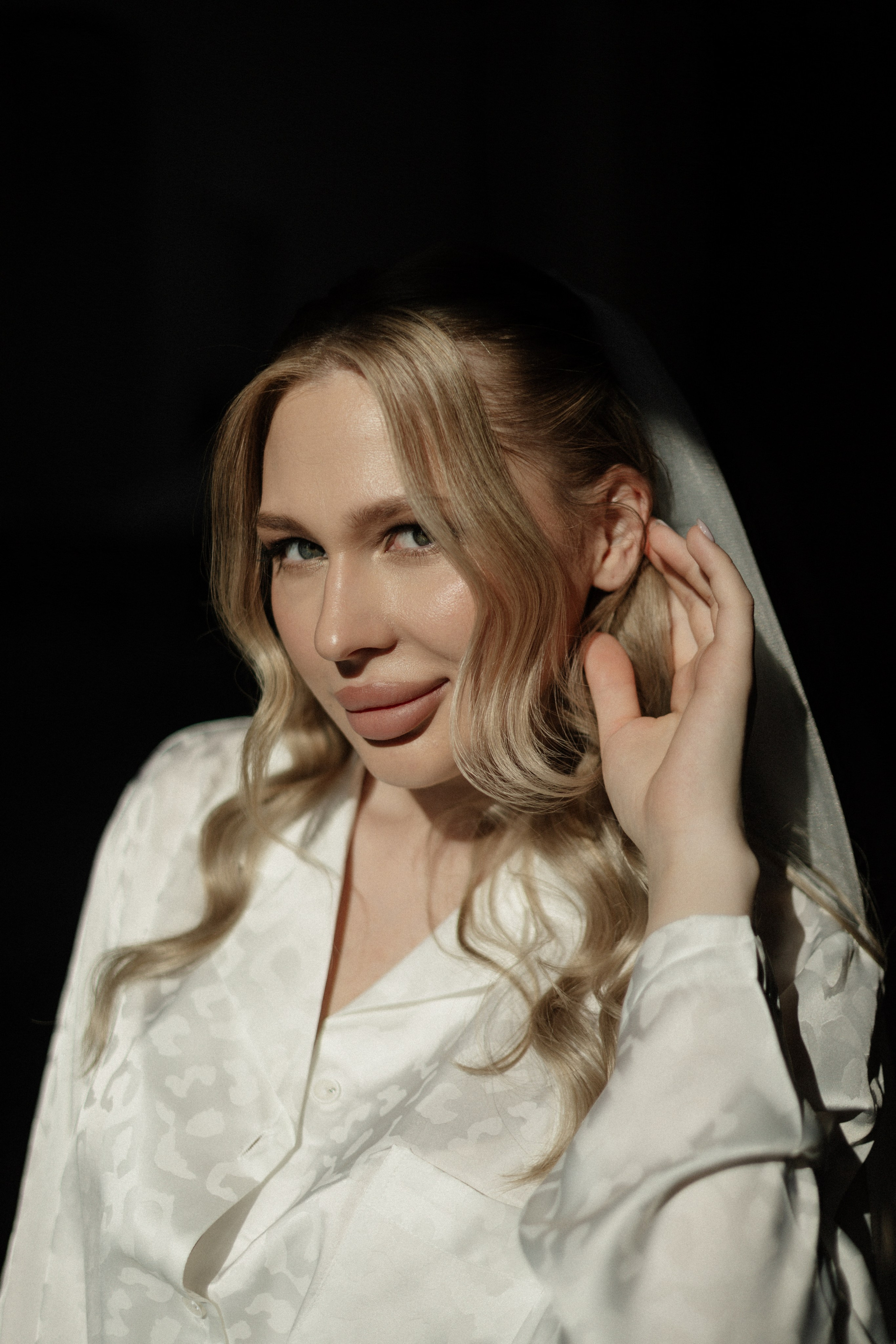 Арина и Дима. Сборы, роспись и прогулка. Свадебный и портретный фотограф в Москве Анастасия Масюк